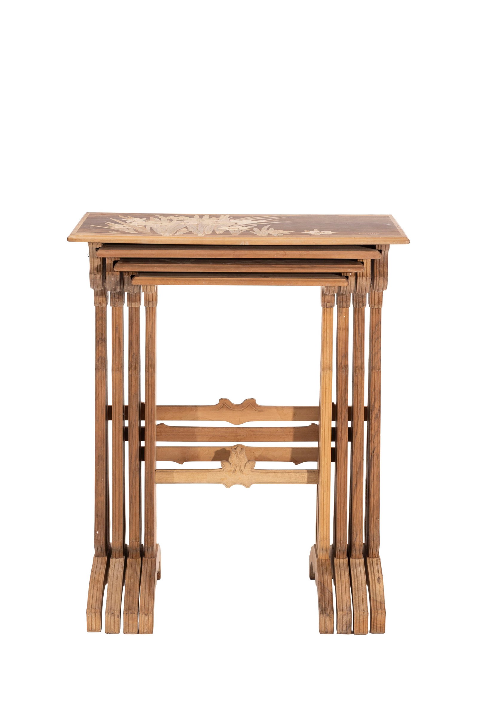 Suite de 4 tables gigognes d'époque Art Nouveau signées Gallé, à plateaux marque - 3
