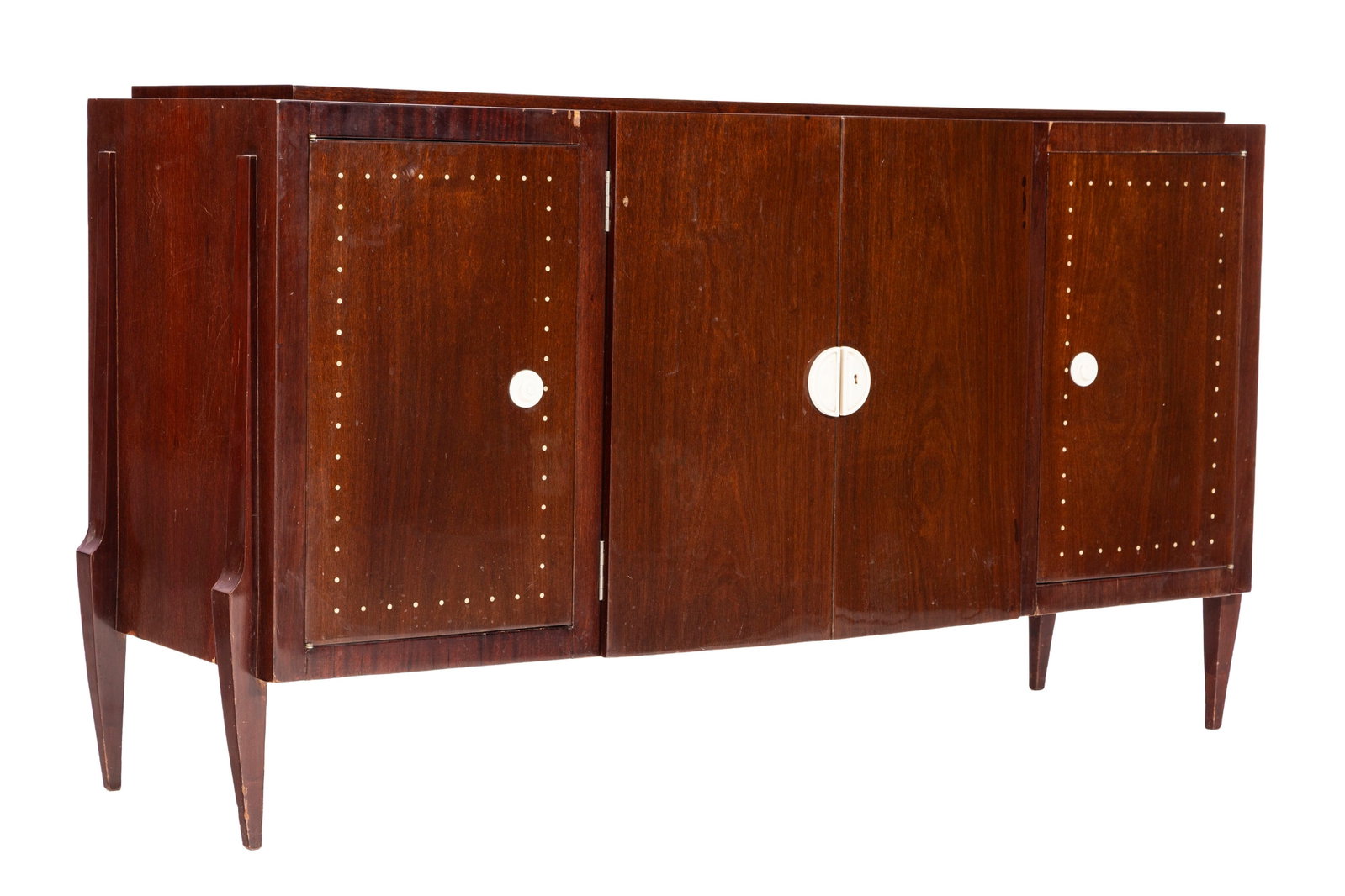 Commode d'époque Art Déco dans le goût de Jacques Emile Ruhlmann (1879-1933), en plac: Commode d'époque Art Déco dans le goût de Jacques Emile Ruhlmann (1879-1933), en placage d'acajou et filets d'ivoire, ouvrant en façade par deux vantaux et deux portes, pieds en