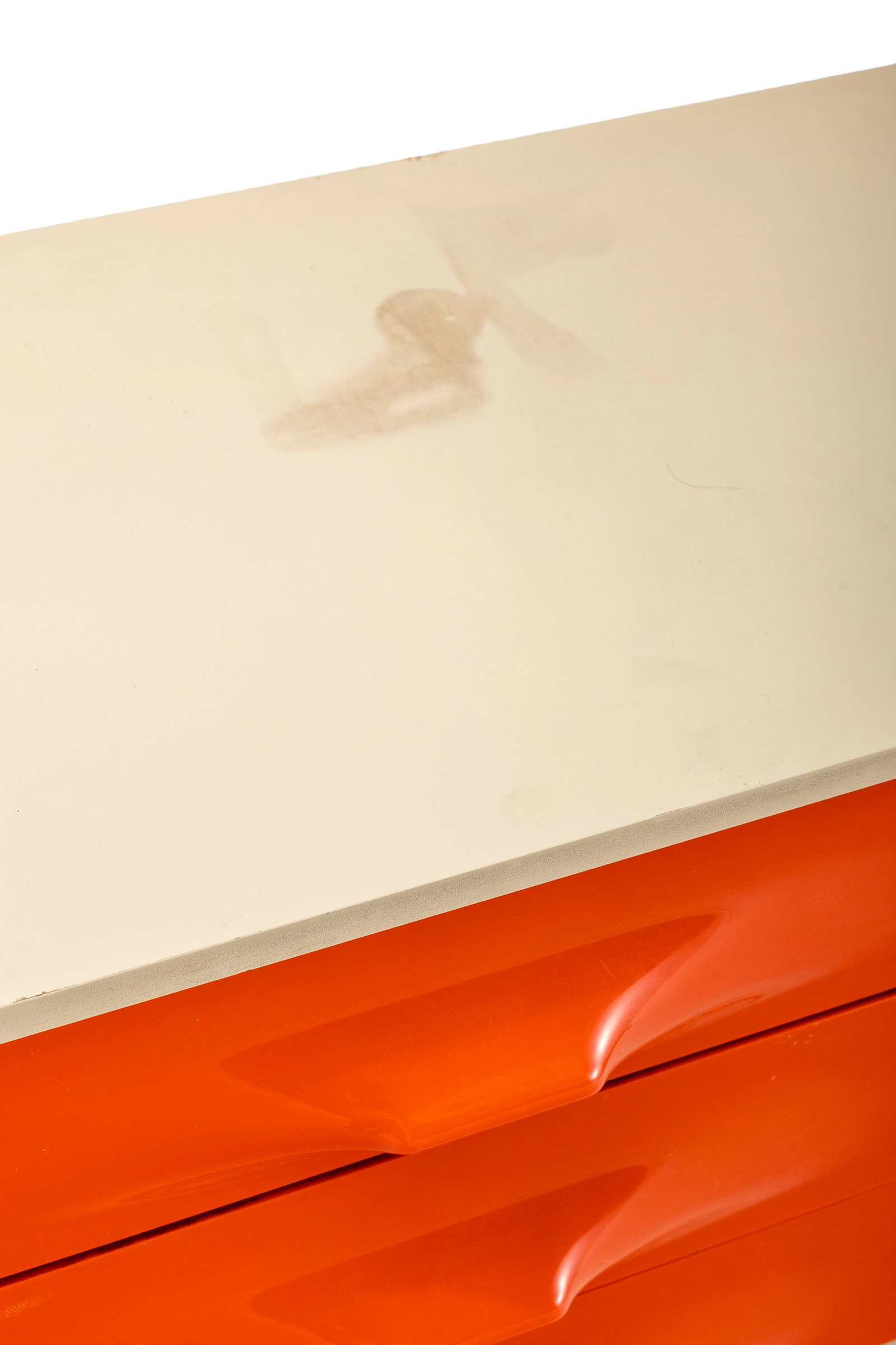 Commode attribuée à Raymond Loewy (1893-1986), circa 1960, en lamifié laqué blan - 2
