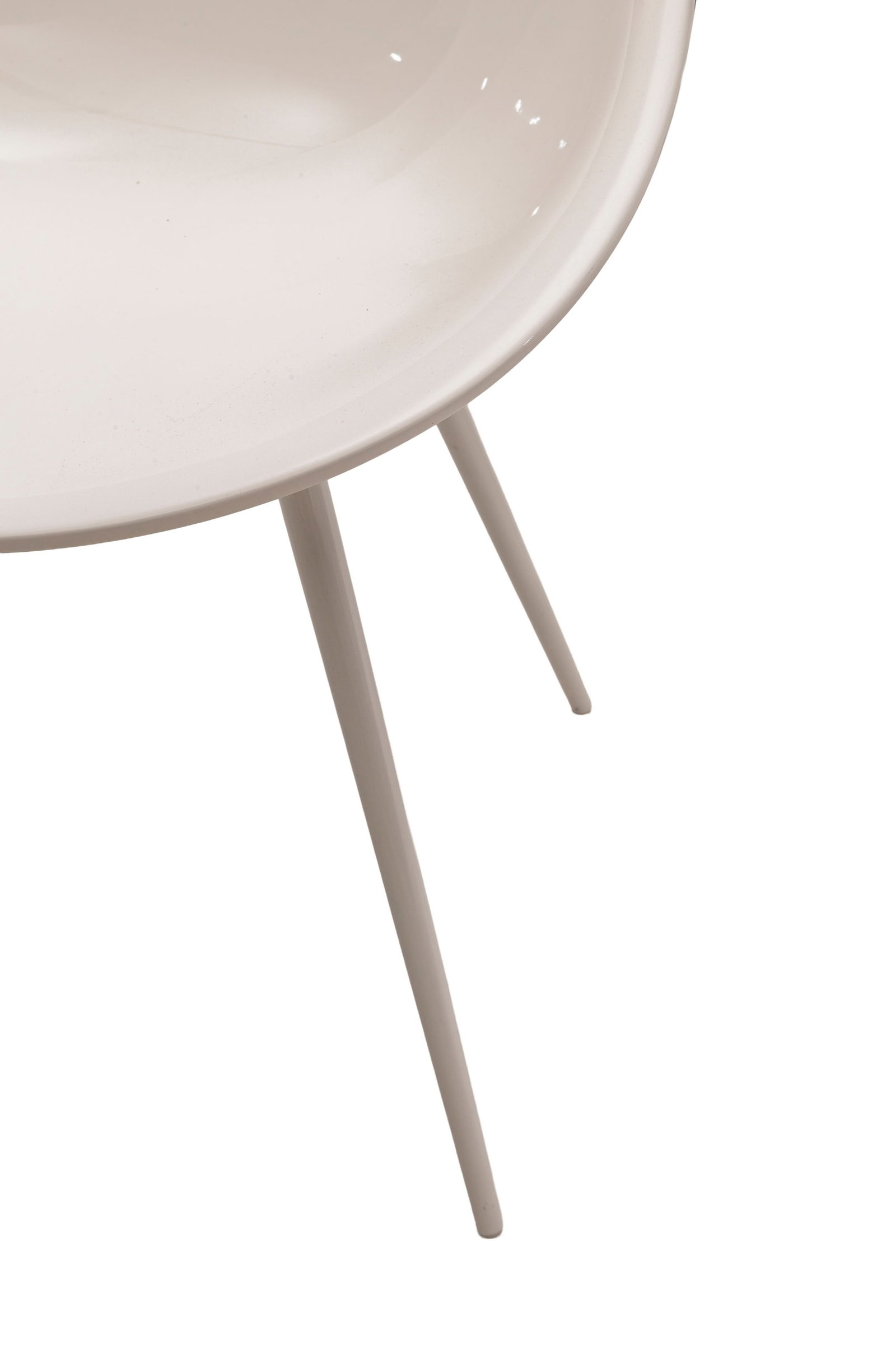 Suite de 4 chaises Lago par Philippe Starck (né en 1949), édition Driade, en polyurét - 2