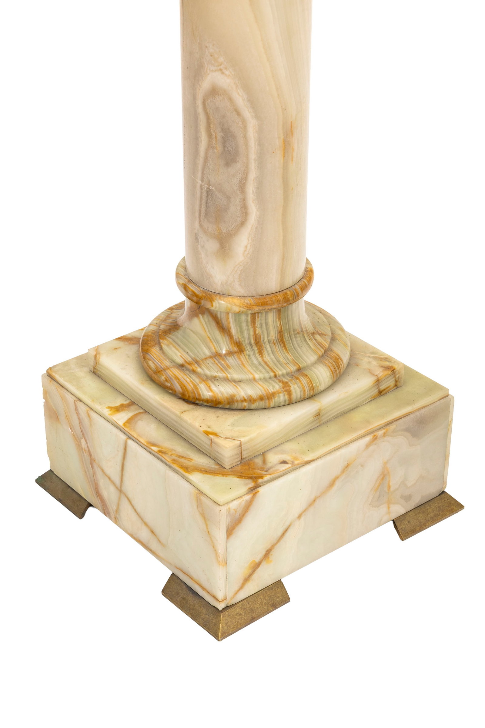 2 sellettes, XXe s., en marbre onyx, h. 109 et 110 cm - 3