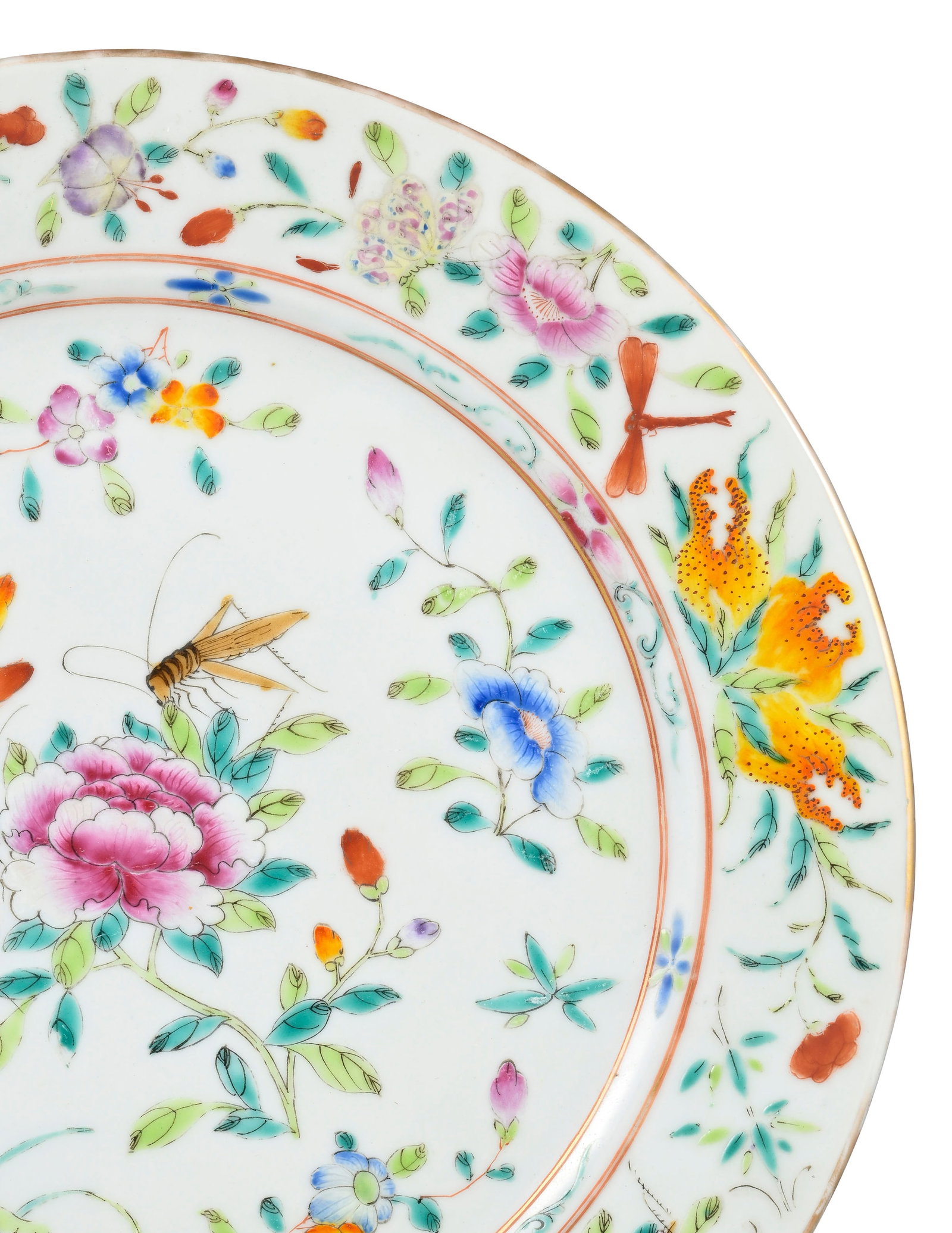 Ensemble de 4 assiettes en porcelaine famille rose, Chine, XVIIIe s., décor de fleurs, d'insect - 3