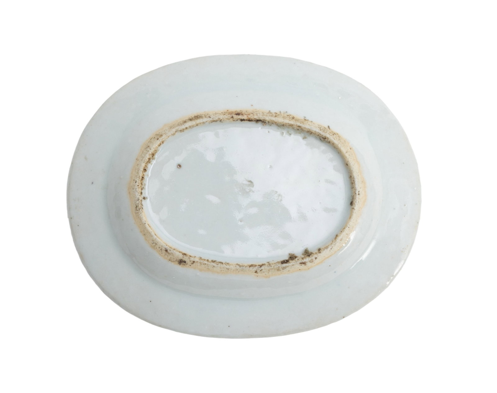 Ensemble de 3 assiettes et 1 ravier ovale en porcelaine famille rose, Chine, XVIIIe s.: 1 assiette o - 7