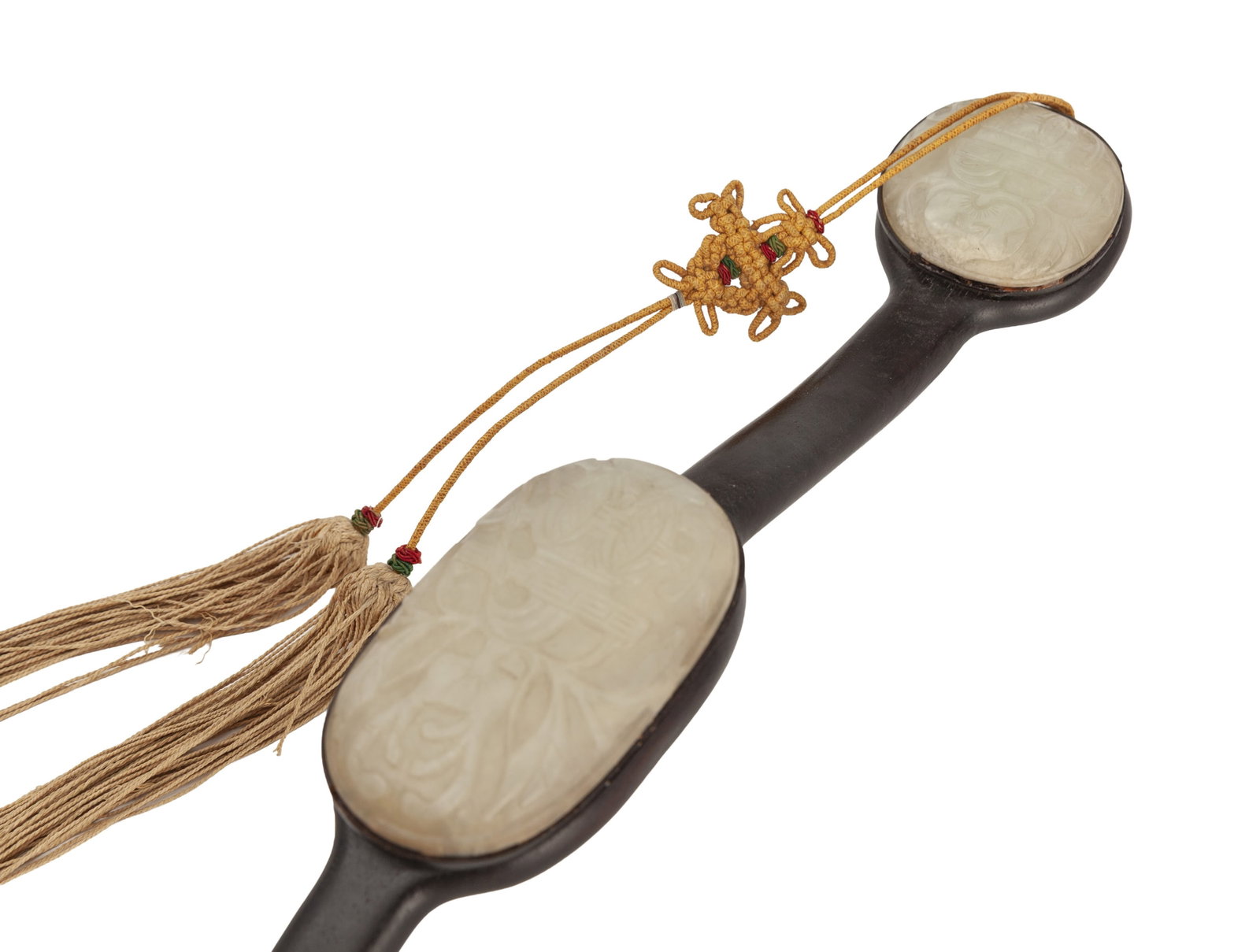 Sceptre ruyi en bois orné de trois plaques en jade, Chine, les plaques ornées des Sanduo ( - 3