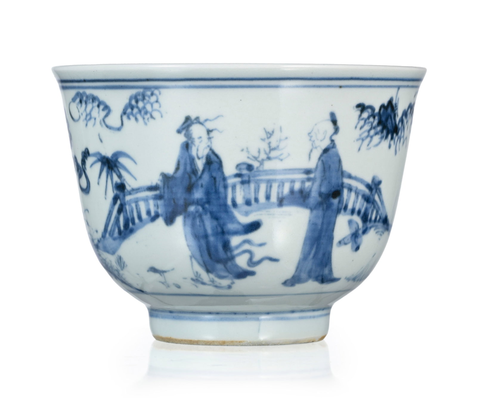 2 bols et 2 coupes en porcelaine, Chine, XXe s.: tous au décor en bleu, les 2 bols ornés d - 2
