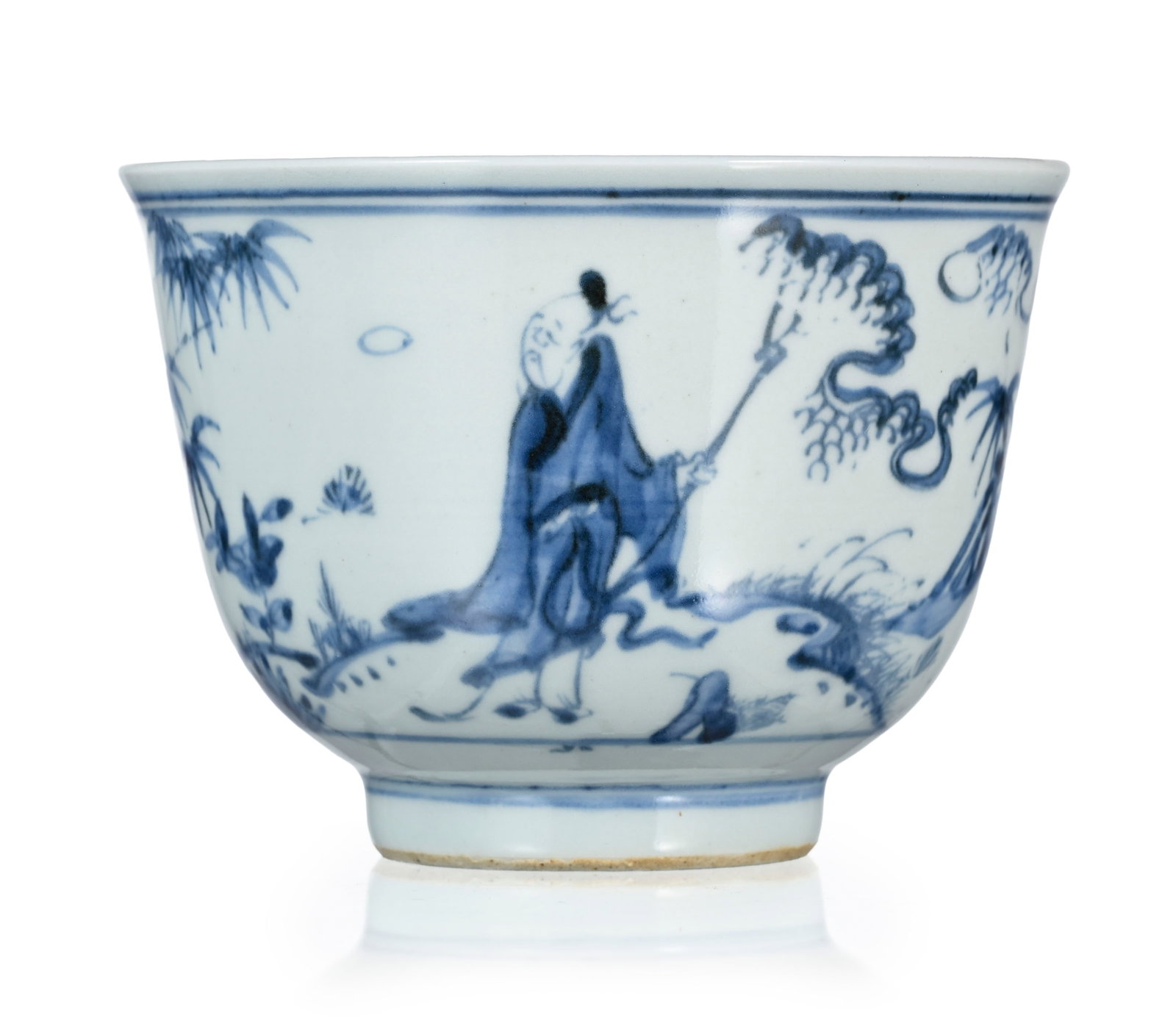 2 bols et 2 coupes en porcelaine, Chine, XXe s.: tous au décor en bleu, les 2 bols ornés d - 3