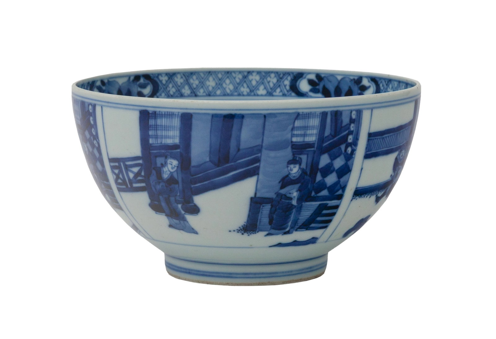 Grand bol en porcelaine, Chine, XIX-XXe s., décor en bleu de personnages dans des cartouches, m: Grand bol en porcelaine, Chine, XIX-XXe s., décor en bleu de personnages dans des cartouches, marque Kangxi dans un double cercle sous la base, diam. 20 cm, h. 11 cm (fêlé) A large blue