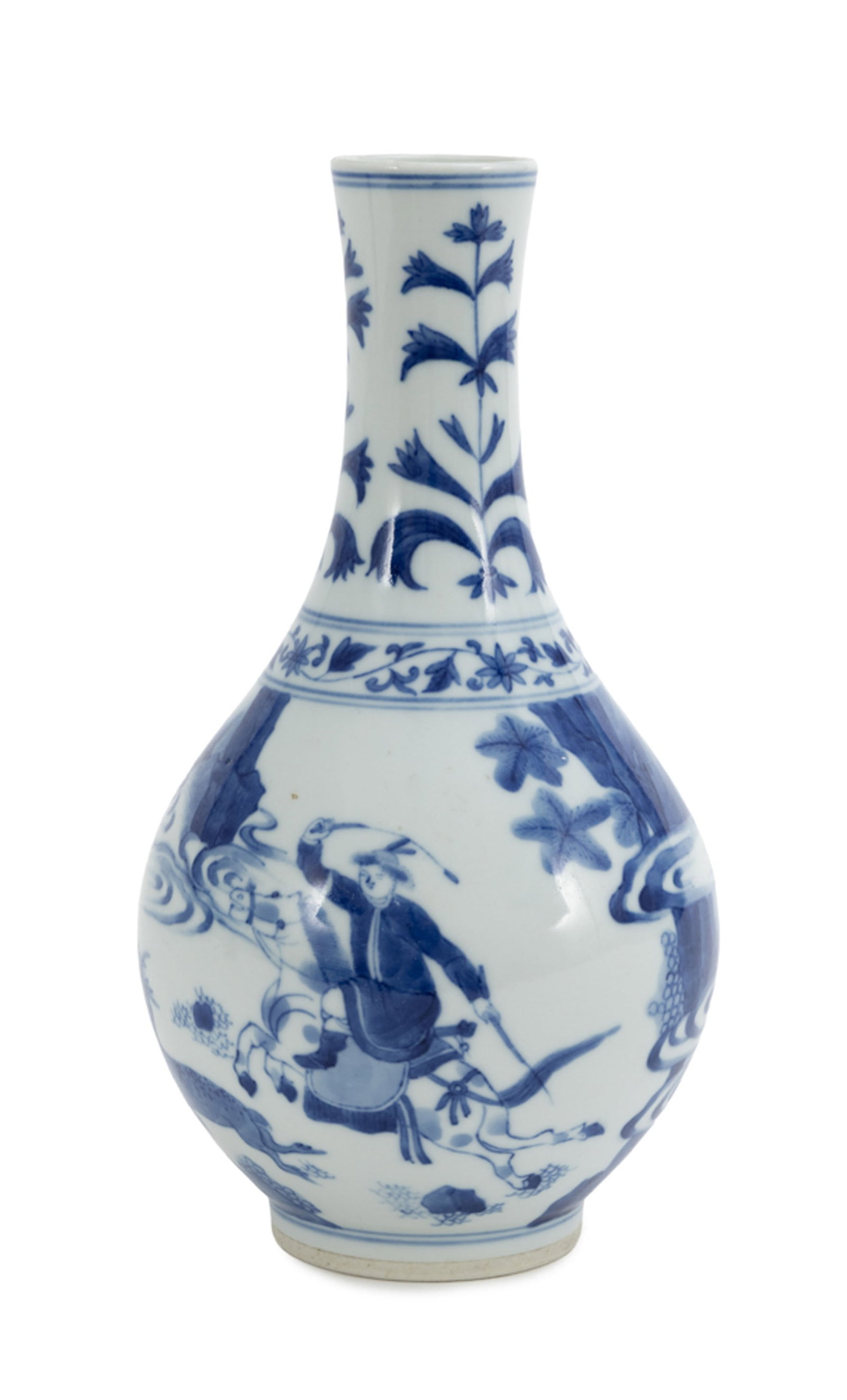 Vase en porcelaine, Chine, XIX-XXe s., décor en bleu de scène de chasse et rinceaux de fle - 3