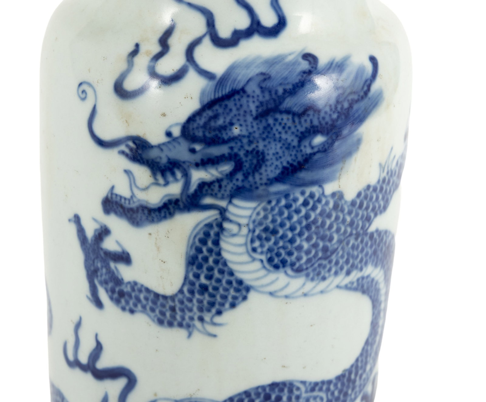 Vase en porcelaine, Chine, XIX-XXe s., décor en bleu de dragons par-dessus les flots, h. 38 cm - 3