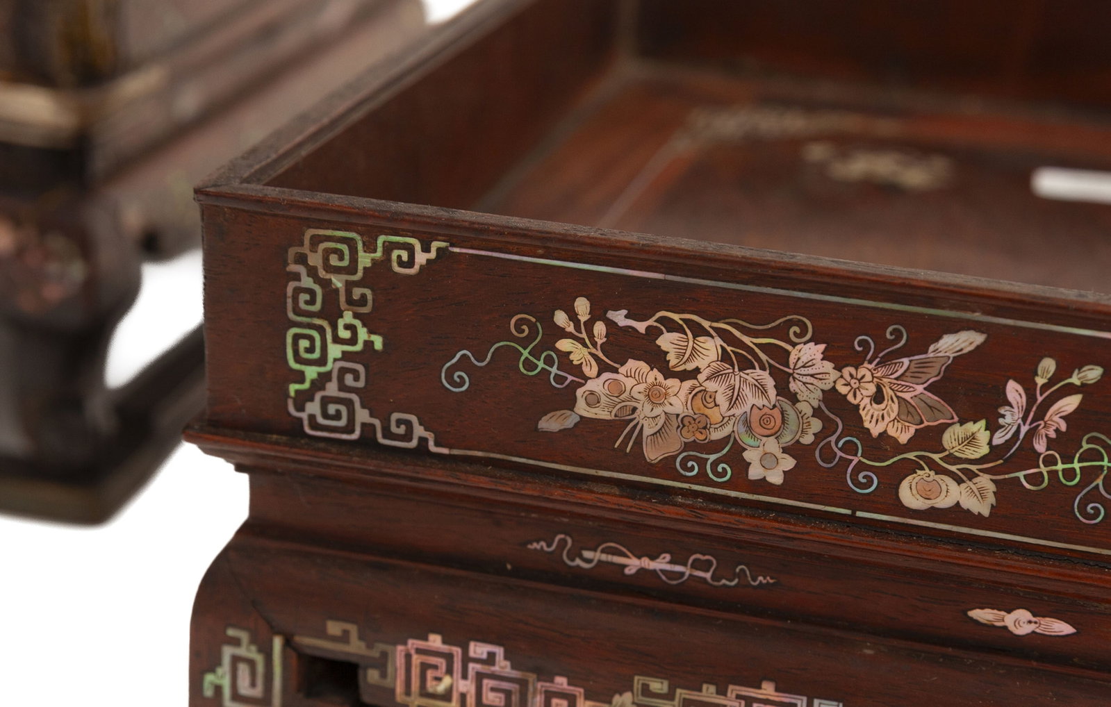 Ensemble de 3 présentoirs à thé en bois avec incrustations de nacre, Chine du Sud ou  - 3