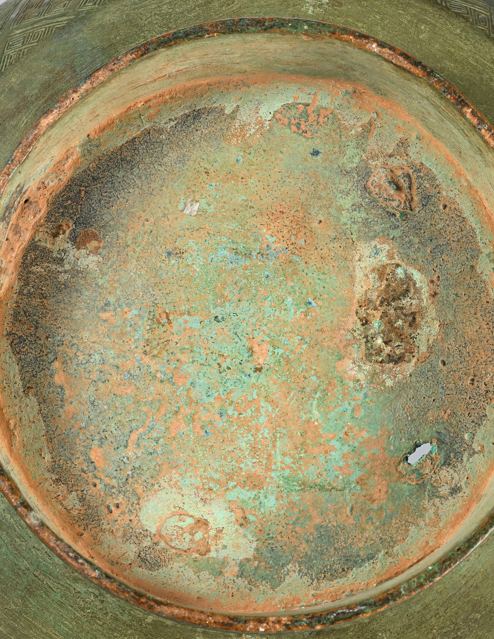 Pou (pot à vin) en bronze, Chine, moderne, décor de taotie, leiwen et motifs géom - 5