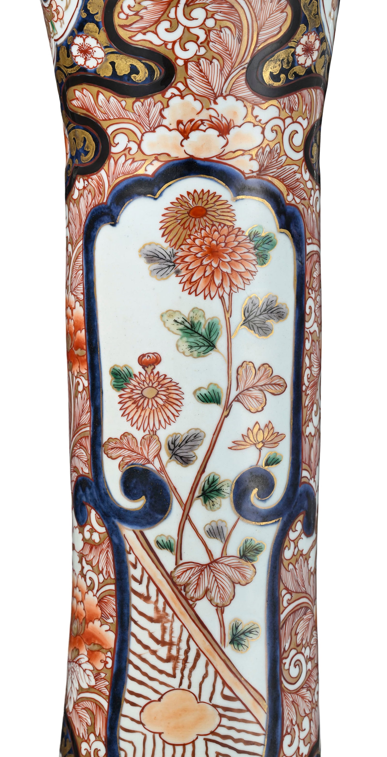 Grand vase cornet en porcelaine Imari, Japon, XIXe s., avec monture européenne en bronze dor - 5