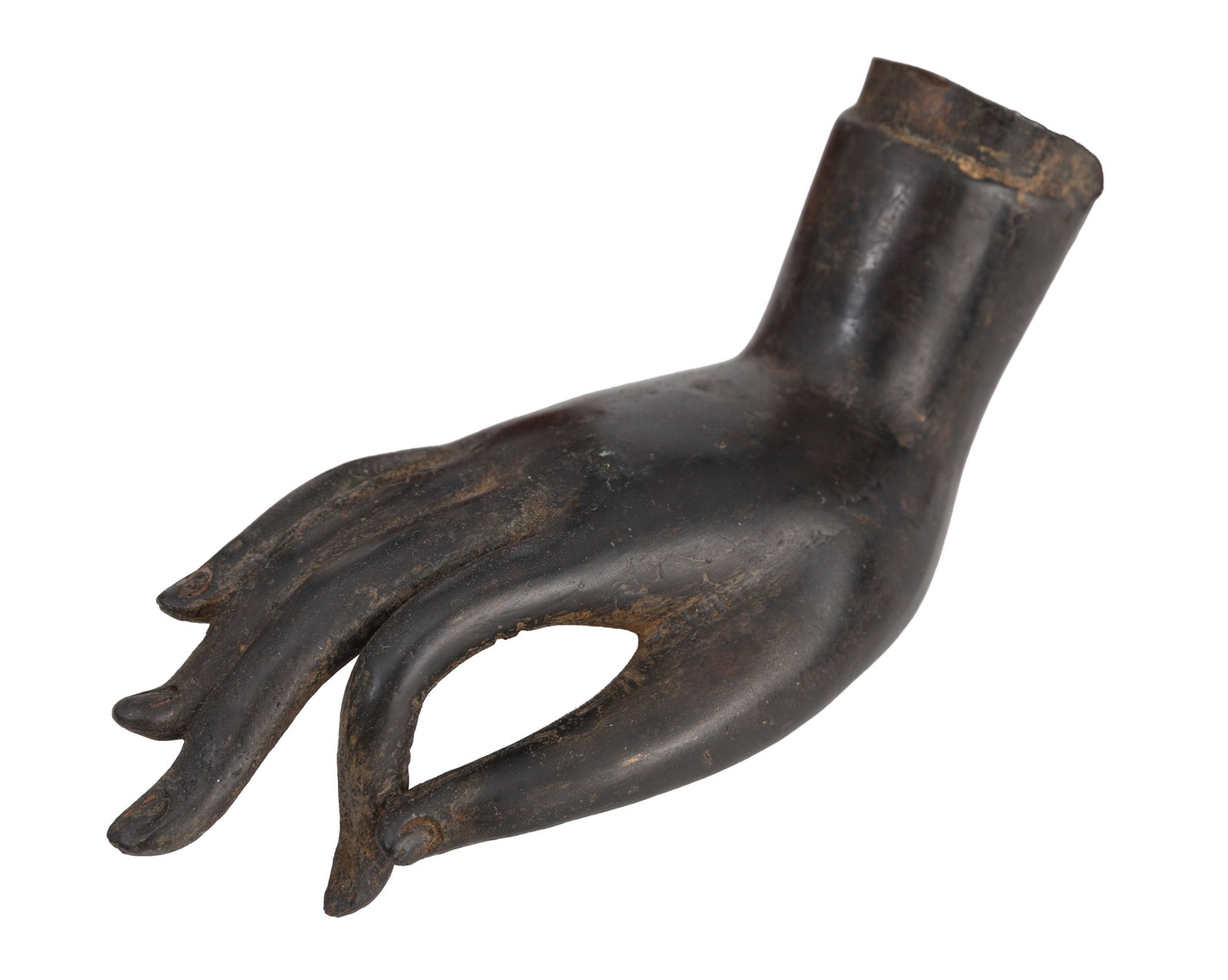 Ensemble de 7 mains en bronze, Thaïlande, XVIII-XXe s.: dont 3 sur socle en bois et 4 sans socl - 5