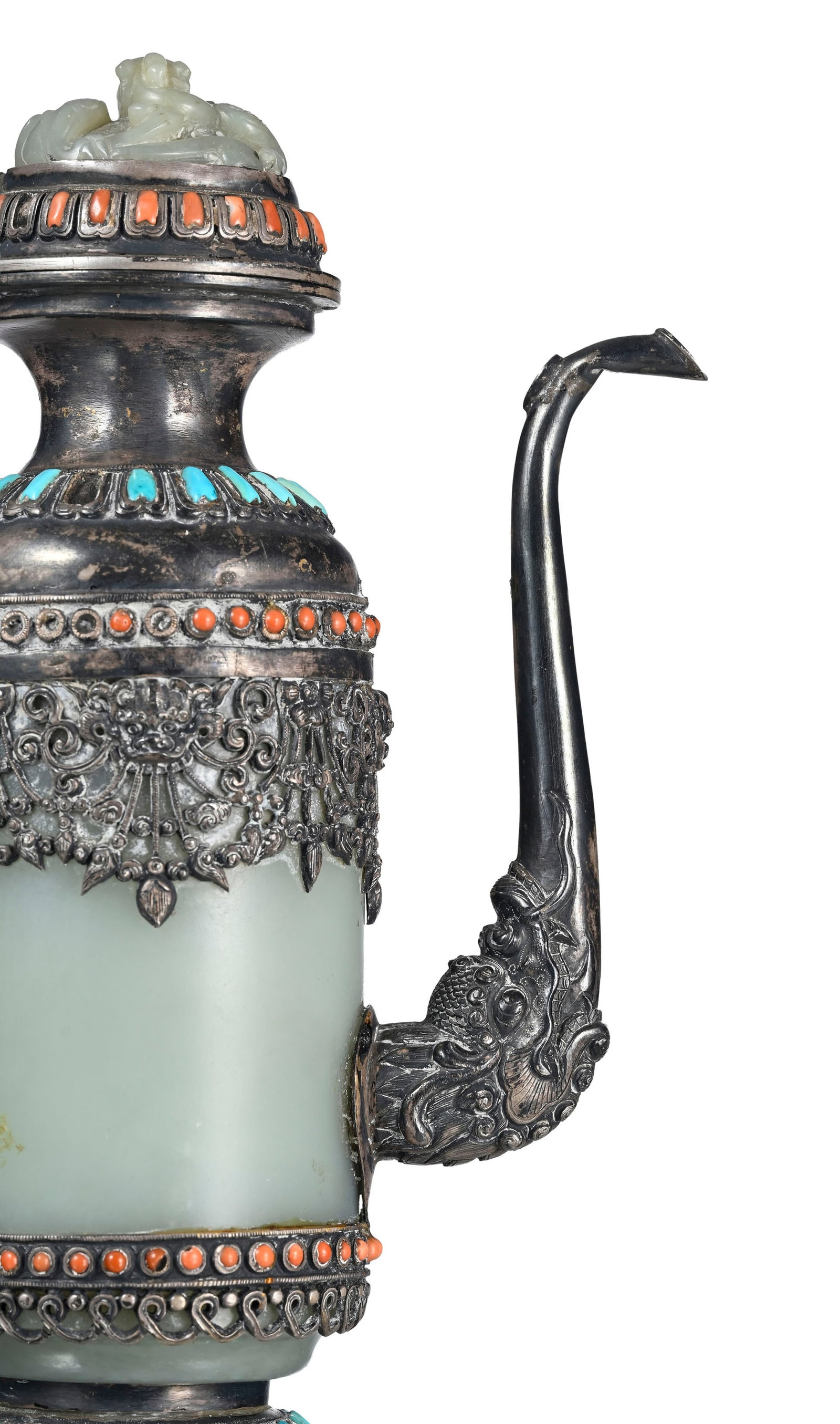 Aiguière couverte en argent, jade, turquoises et corail, Tibet ou Mongolie, probablement XIXe s - 4