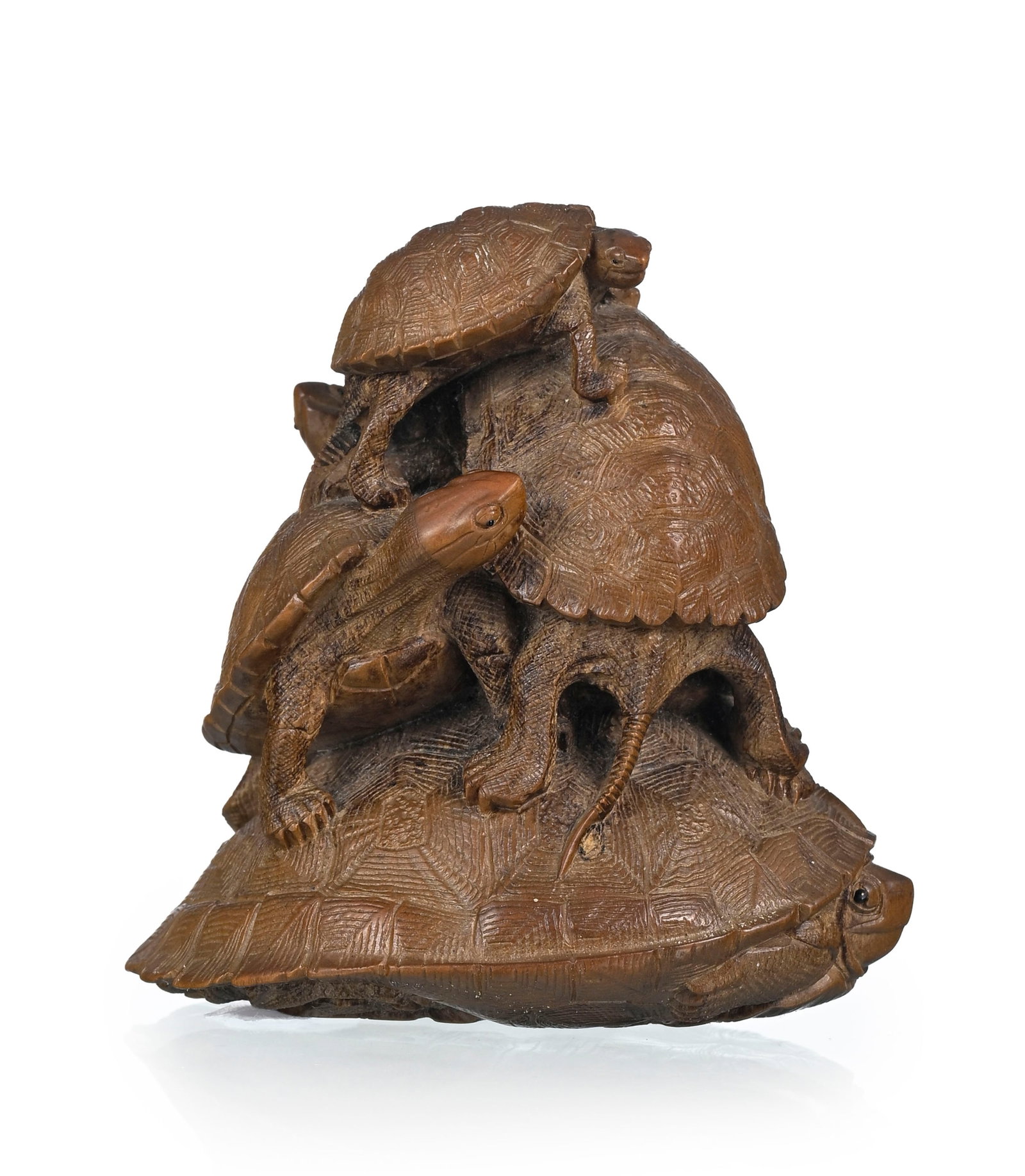 Groupe de tortues, netsuke en ivoire végétal (morphil), Japon, XIX-XXe s., signé  - 2