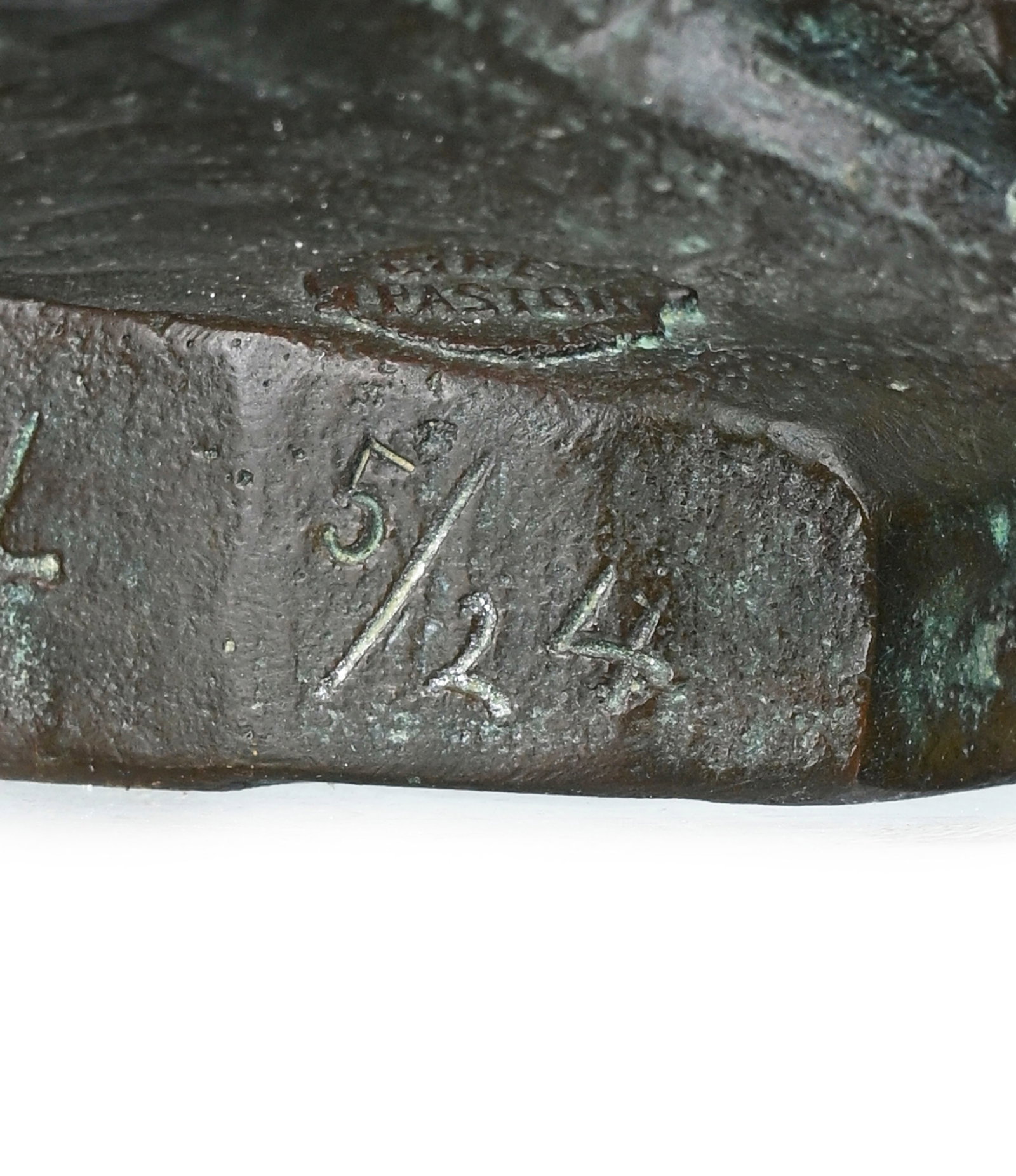 Robert Hainard (1906-1999), Sanglier, sculpture en bronze, signée et numérotée 5/24,  - 6