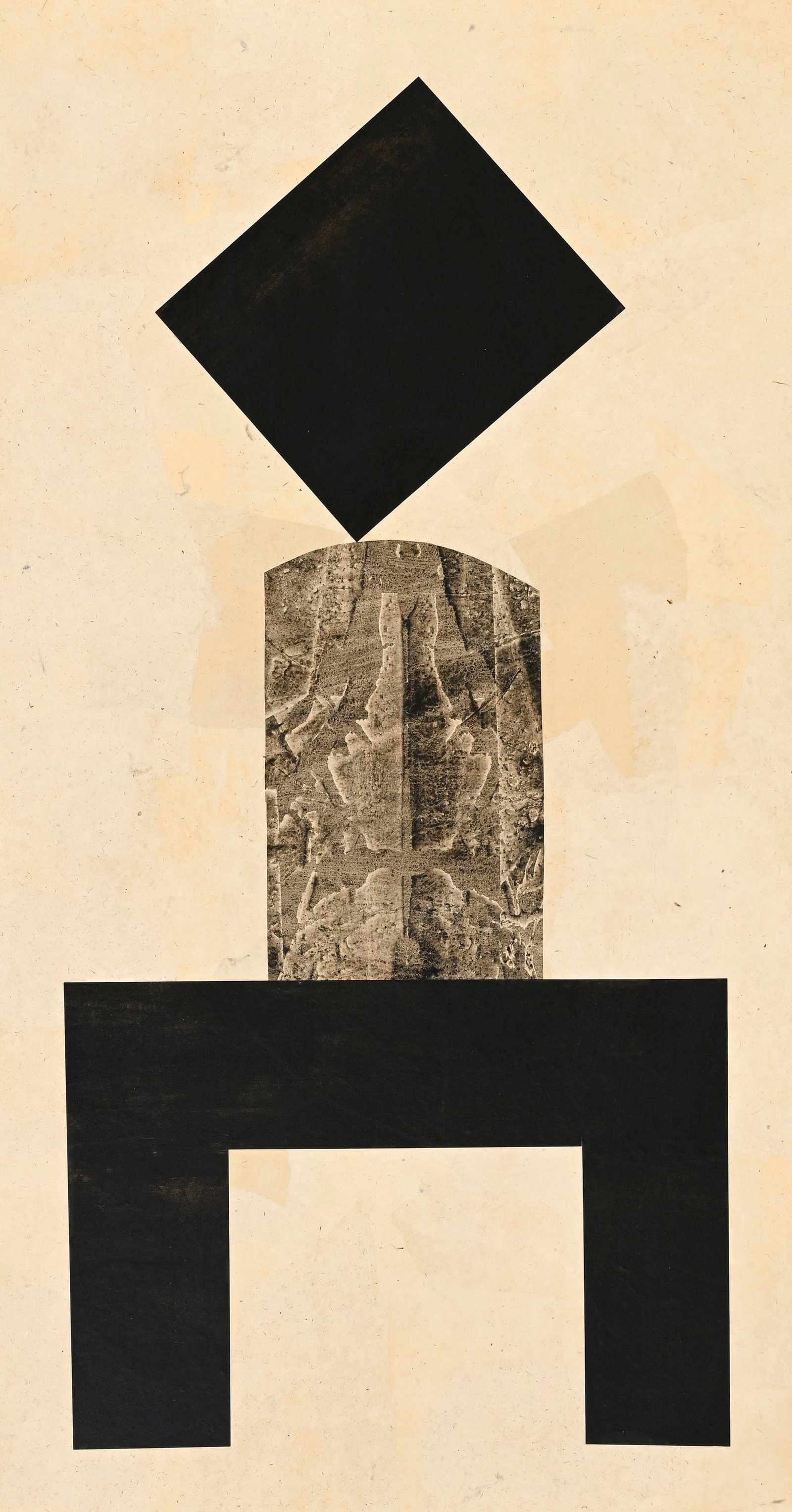 Flavio Paolucci (1934), Composition, 1989, technique mixte et collage sur papier, monogrammée e: Flavio Paolucci (1934), Composition, 1989, technique mixte et collage sur papier, monogrammée et datée, signée et contredatée au verso, 150,5x80,5 cm Au verso: étiquette de la