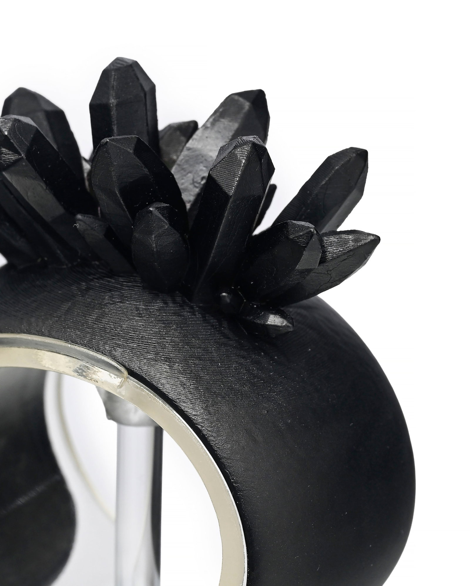 Philippe Cramer (1970), "Algorithmic Quartz", 2009, bracelet en carbone monté dans un emboî - 3