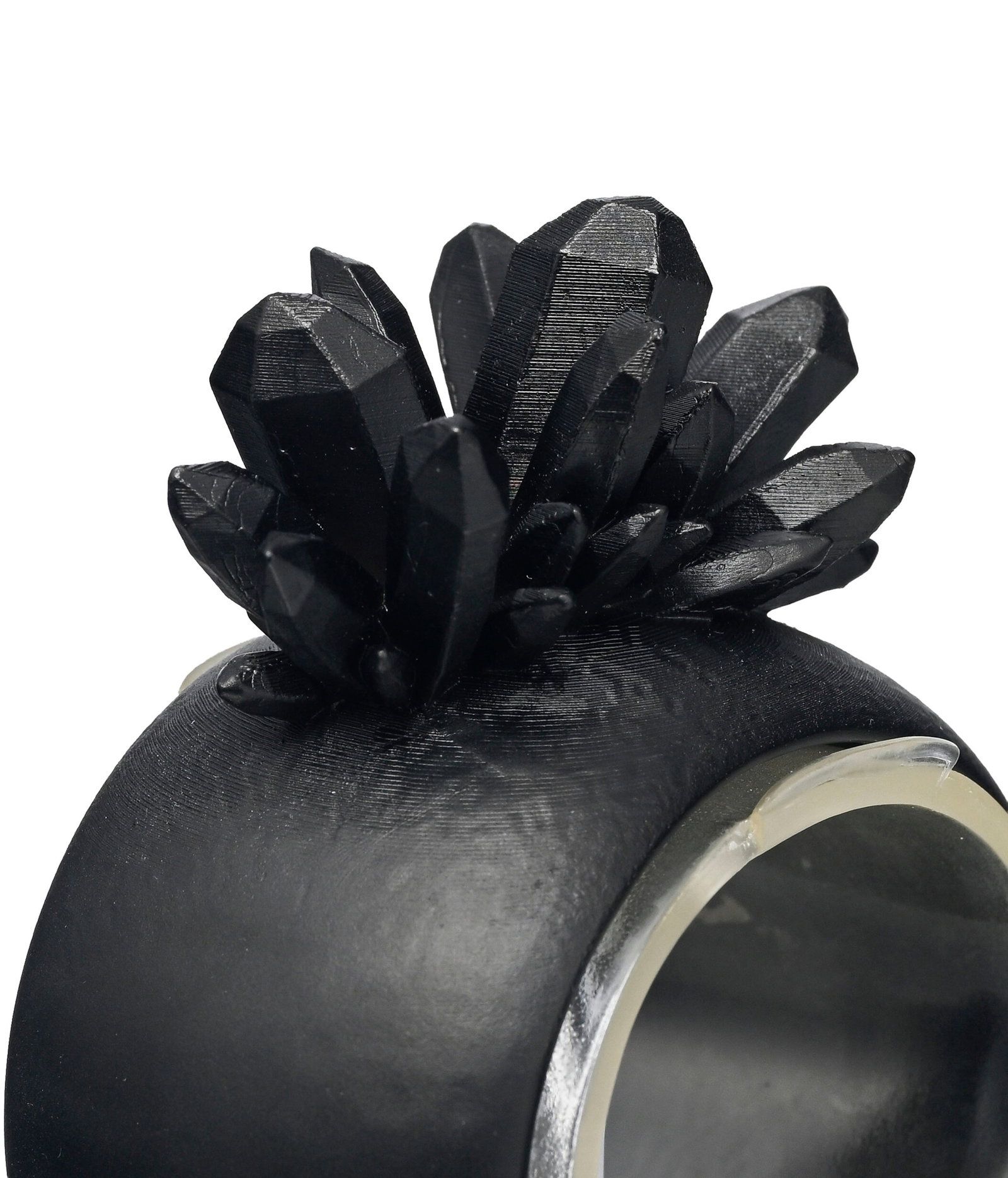 Philippe Cramer (1970), "Algorithmic Quartz", 2009, bracelet en carbone monté dans un emboî - 4