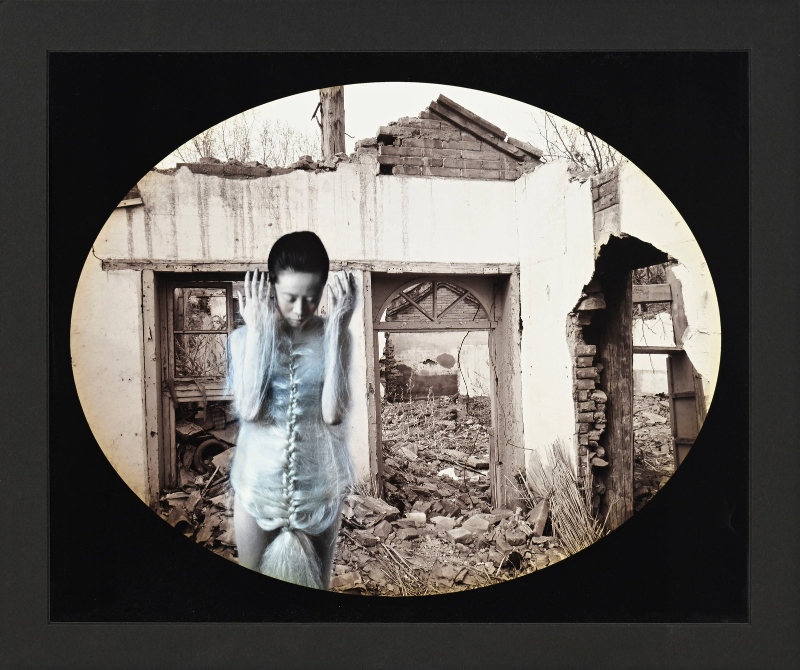 Lian Tianmiao (1961) - Wang Gongxin (1960), "Here ? Or there ?", 2002, suite de 15 tirages chromog&# - 3