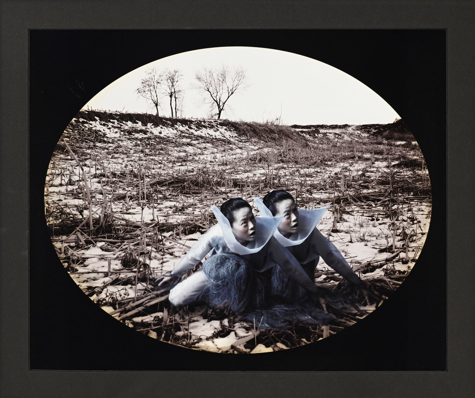 Lian Tianmiao (1961) - Wang Gongxin (1960), "Here ? Or there ?", 2002, suite de 15 tirages chromog&# - 9