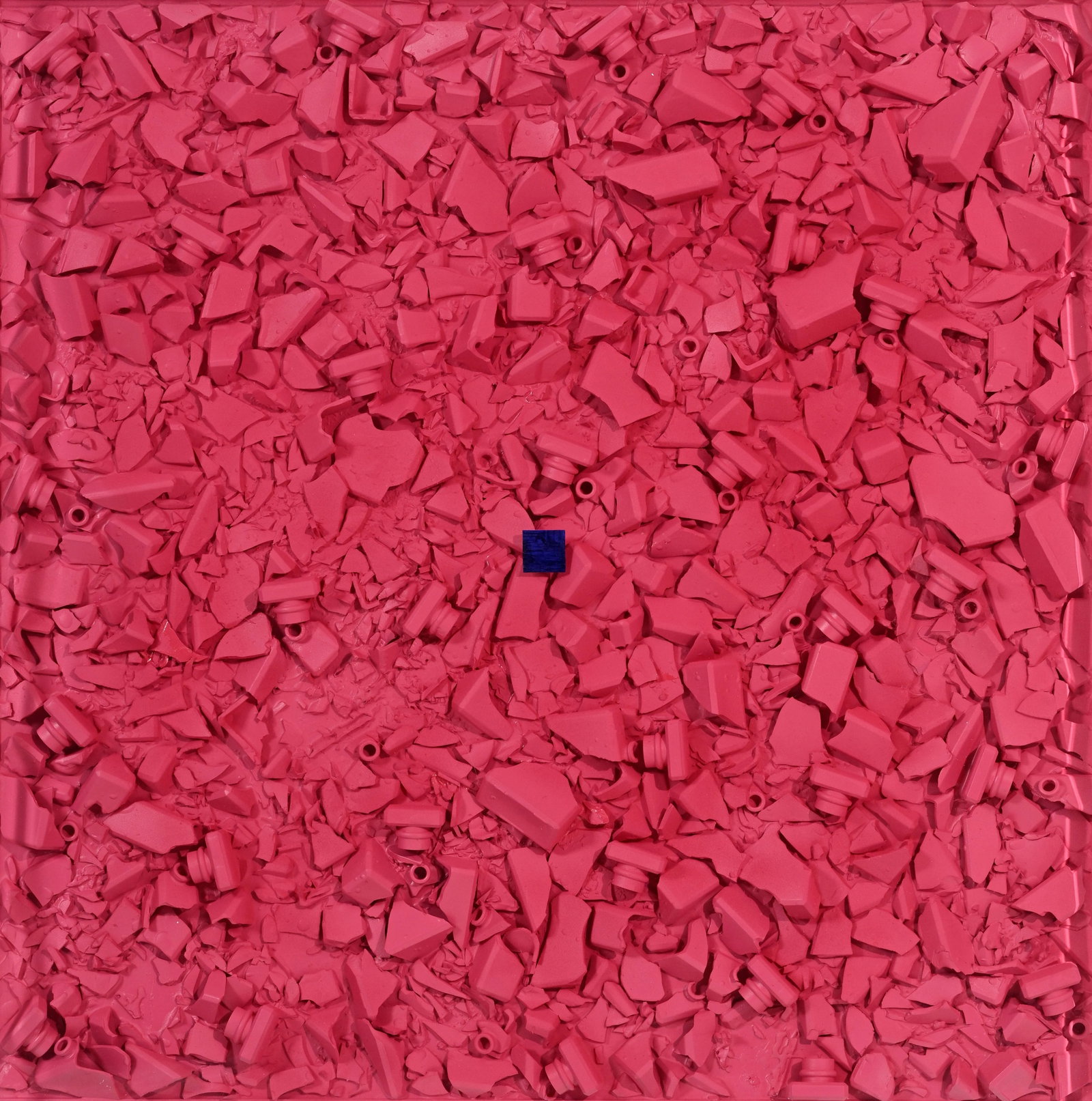 Gautier Caille (1989), "Numéro 5 l'épileptic violet \[...\]", 2023, tableau-volume sous pl: Gautier Caille (1989), "Numéro 5 l'épileptic violet [...]", 2023, tableau-volume sous plexiglas, technique mixte sur panneau, signée et datée, contresignée, contredatée,