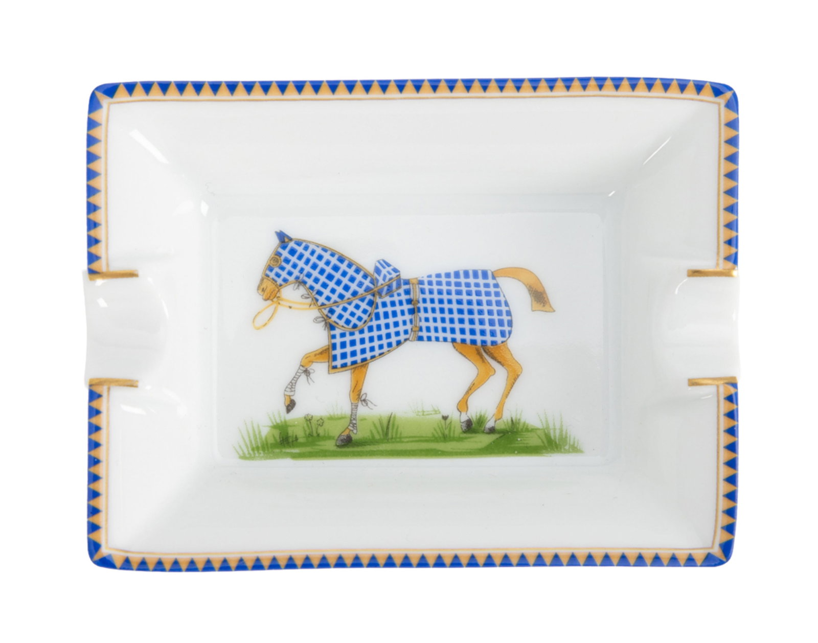 Hermès. Suite de 4 petits vide-poches cendriers en porcelaine, Paris, à décor de chev - 4