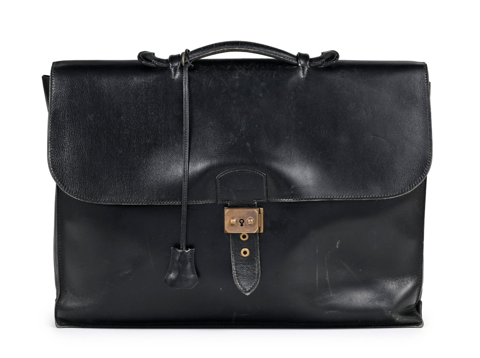 Hermès, sac à dépêches vintage en cuir box noir, année 1985, double souffle: Hermès, sac à dépêches vintage en cuir box noir, année 1985, double soufflet, tirette et clochette avec 2 clefs, une pochette à documents amovible à