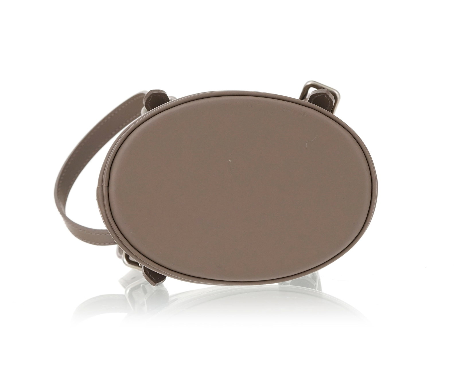 Louis Vuitton, sac Petit Bucket PM en toile Monogram Mini Lin taupe et cuir assorti, doubles anses r - 3