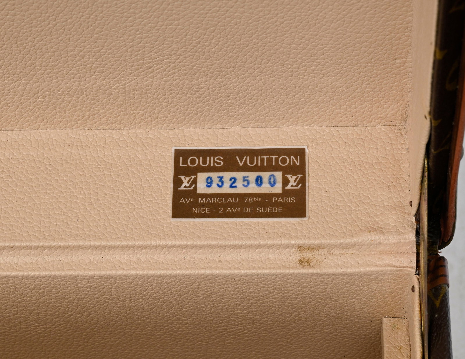 Louis Vuitton, valise rigide Alzer Anglais en toile enduite Mongram, châssis indépendant,  - 6