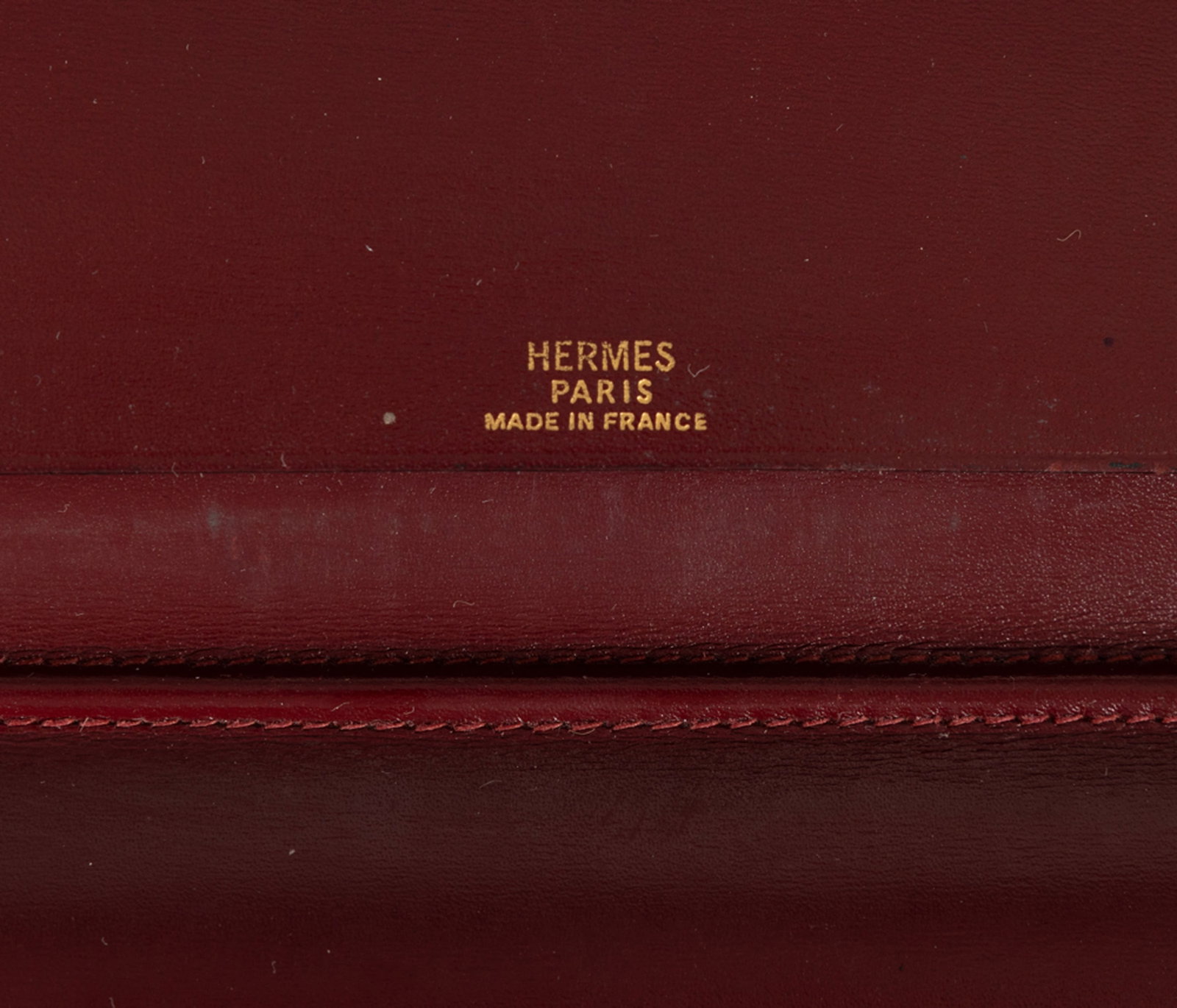 Hermès, porte chéquier en cuir box bordeaux, intérieur avec 2 poches pour feuilles, 1 - 4