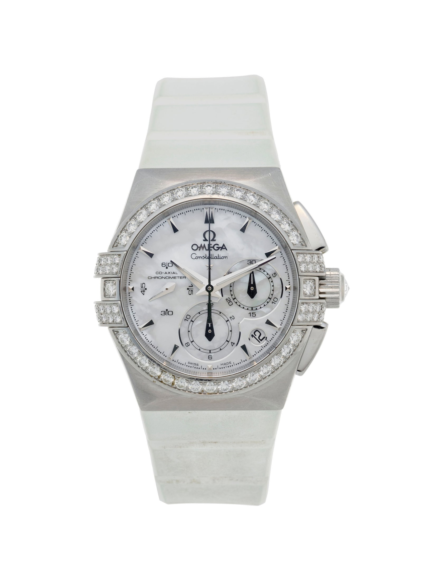 Omega, Constellation Double eagle, réf. 121.17.35.50.05.001, montre chronographe en acier orn&#: Omega, Constellation Double eagle, réf. 121.17.35.50.05.001, montre chronographe en acier ornée d'un cadran en nacre et sertie de diamants, circa 2012 Mouvement: cal. 3313, automatique, 27