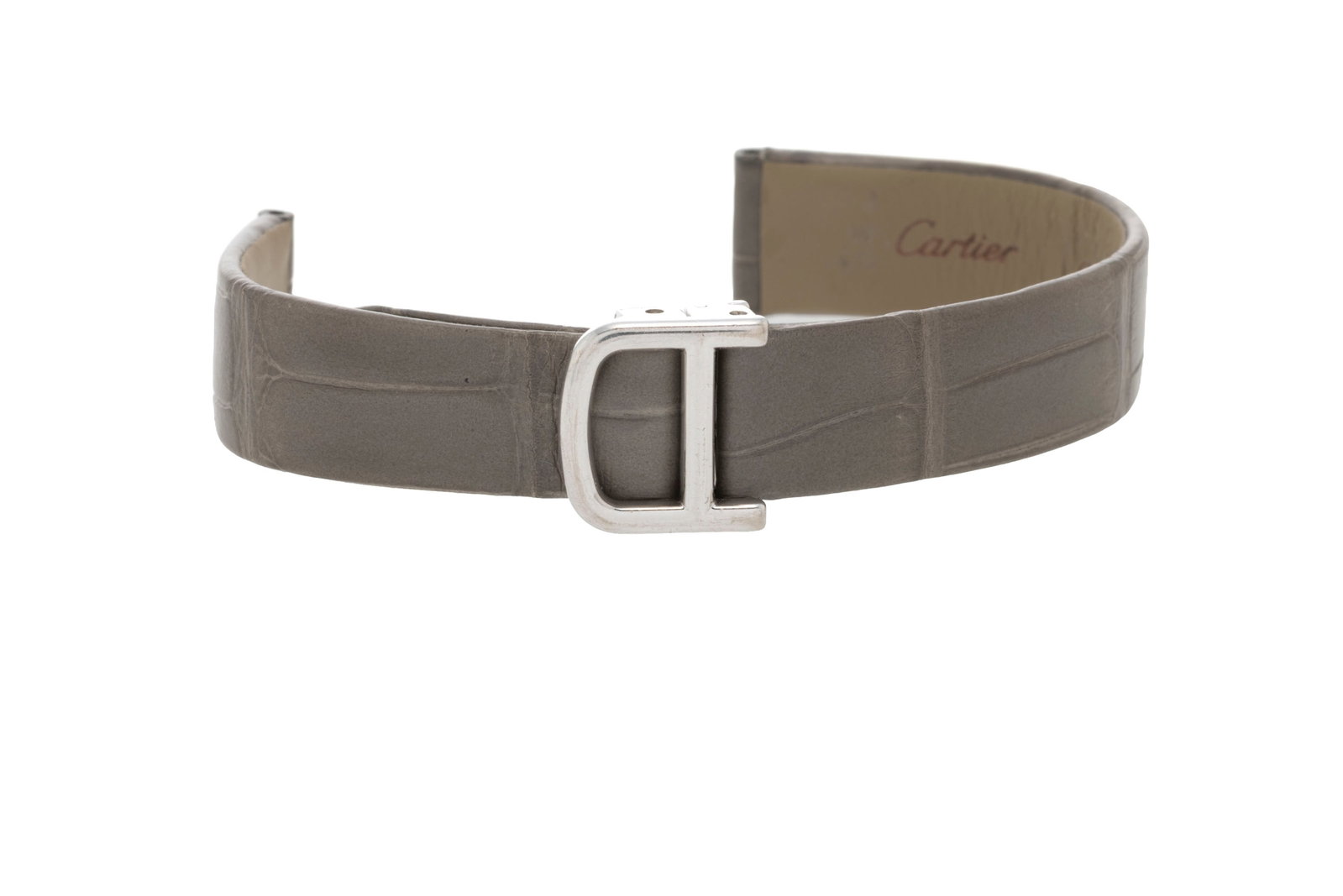 Cartier, boucle déployante en or gris 750 avec son bracelet en croco gris, signé, larg. ex: Cartier, boucle déployante en or gris 750 avec son bracelet en croco gris, signé, larg. extrémités du bracelet 13.2 mm, poids de la boucle sans bracelet 11g Condition Bon