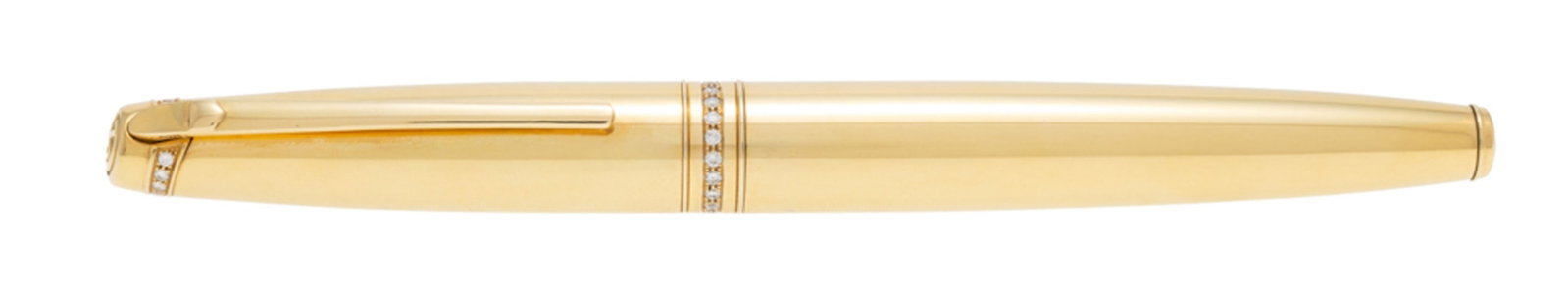 Caran d'Ache, stylo plume en or 750 cerclé de deux lignes de diamants taille brillant, bec en o: Caran d'Ache, stylo plume en or 750 cerclé de deux lignes de diamants taille brillant, bec en or 750, signé, long. 13.6 cm, 75g, boîte, documents et cartouches supplémentaires