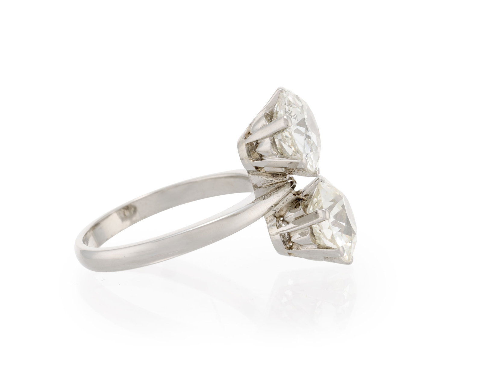 Bague Toi & Moi or gris 750 sertie de deux diamants taille ancienne (env. 2.45 ct chacun), doigt 55- - 2