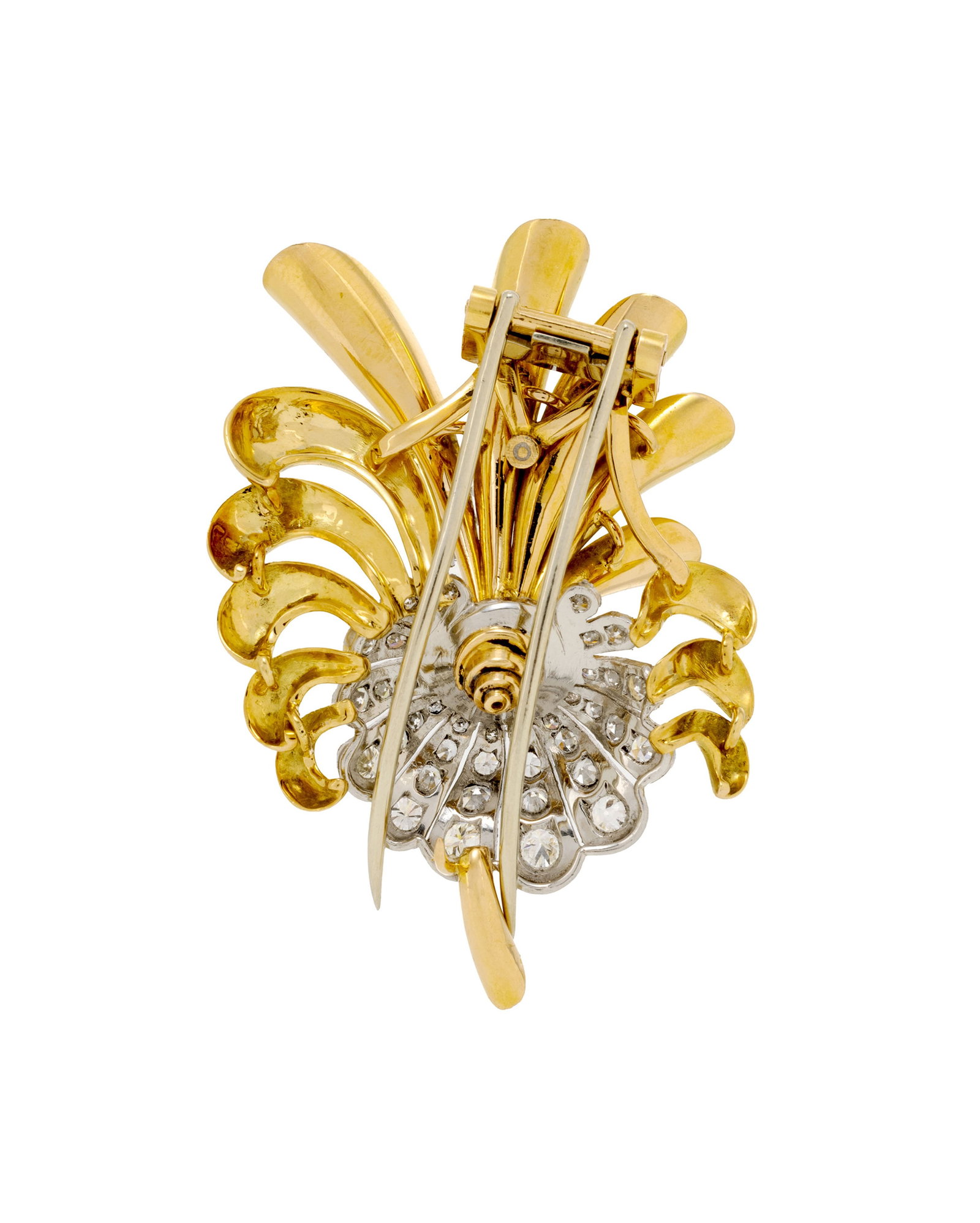 Broche années 1940-50 or 750 et platine à décor végétal stylisé sertie - 3