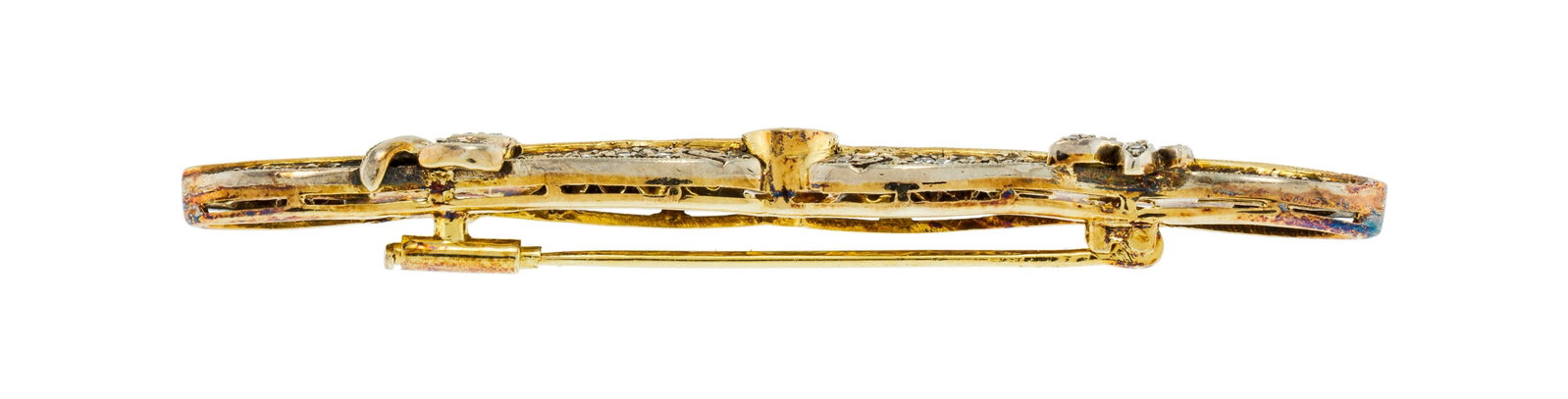 Broche début XXe s., or 750 et argent sertie d'une ligne de rubis calibrés ainsi que de di - 2