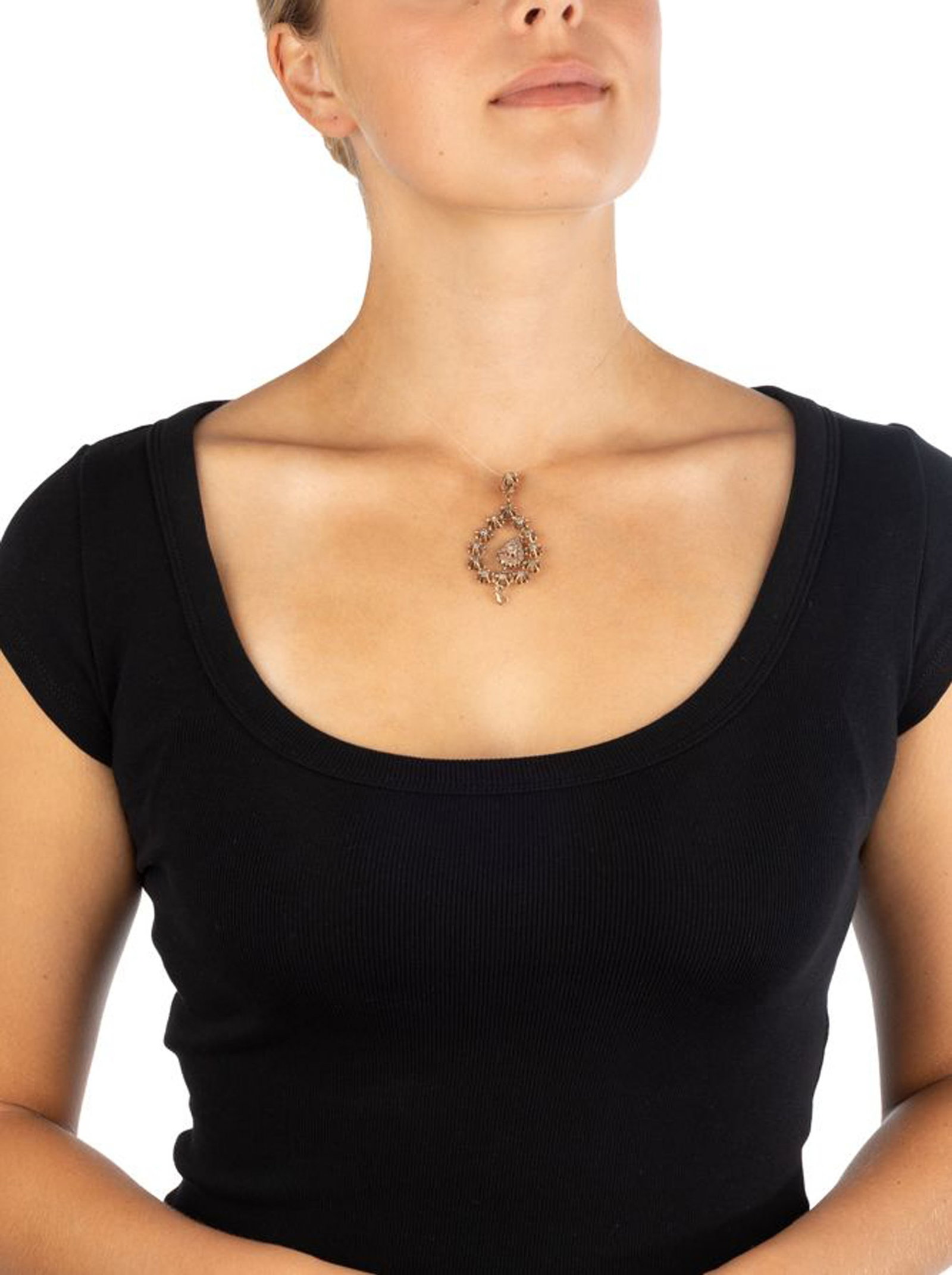 Pendentif de style XIXe s., or rose 375 formé de fleurettes et retenant un élément pi - 4