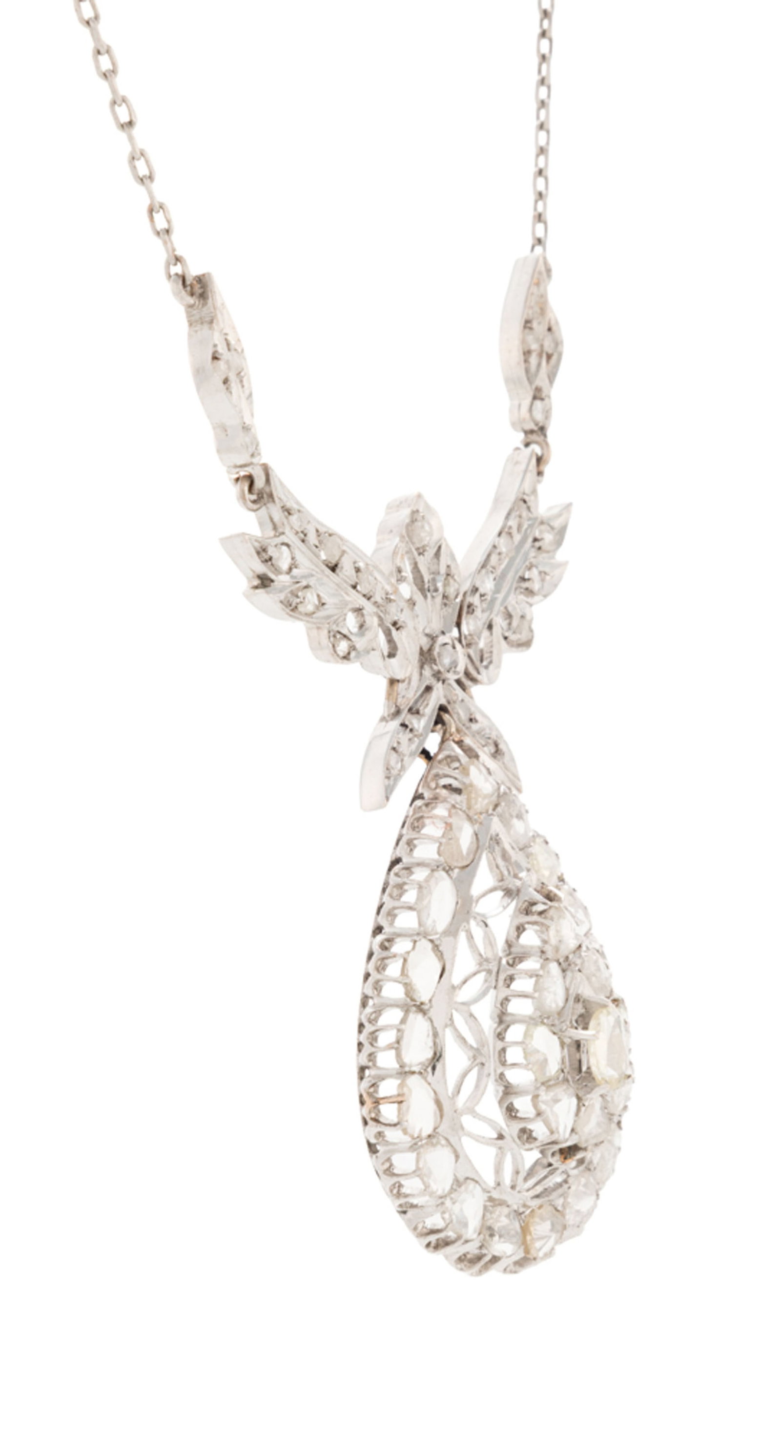 Collier de style XIXe s., en or gris 585 à maille forçat limée retenant un centre ajo - 3