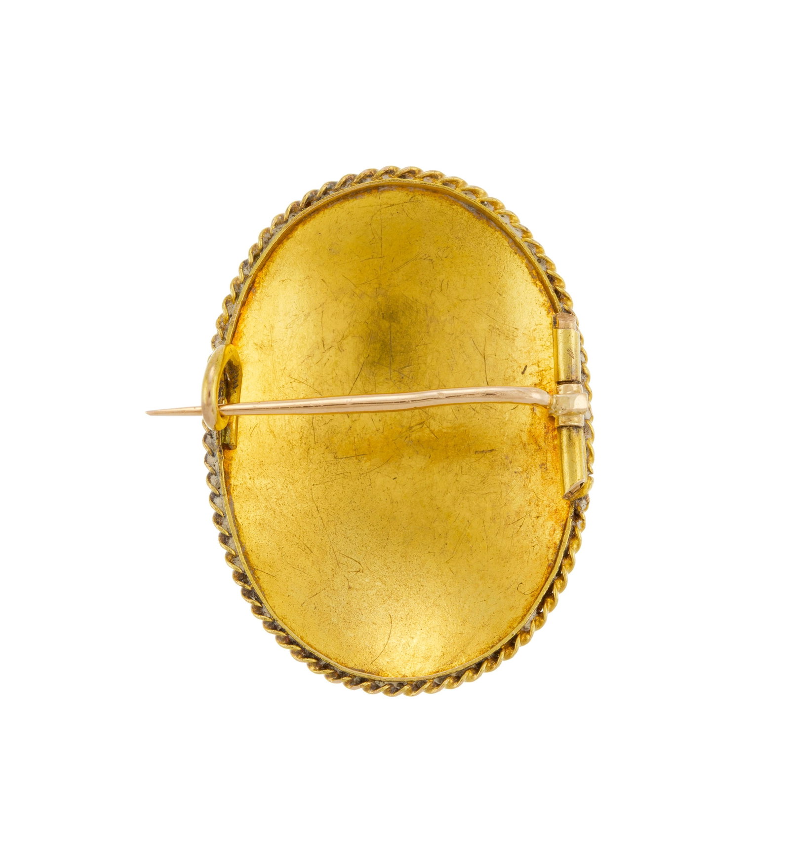 Broche XIXe s., or 585 ornée d’un camée sur verre, h. 2.5 cm - 3