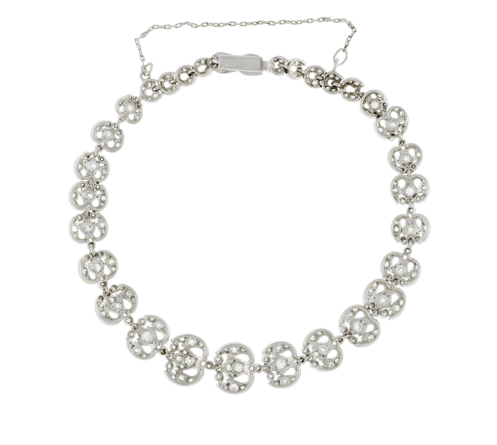 Bracelet début XXe s., en platine, composé d'éléments en chute ajourés sert - 3