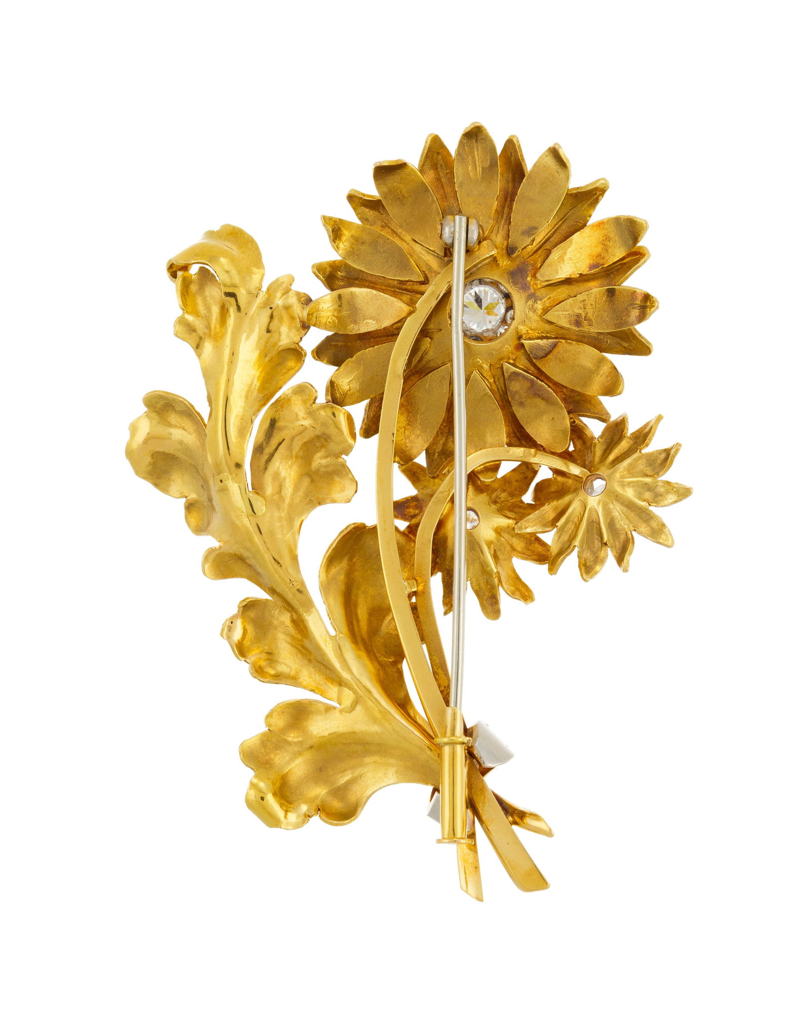 Broche années 1940-50 or 750 et platine représentant un bouquet de fleurs serti de diamant - 3