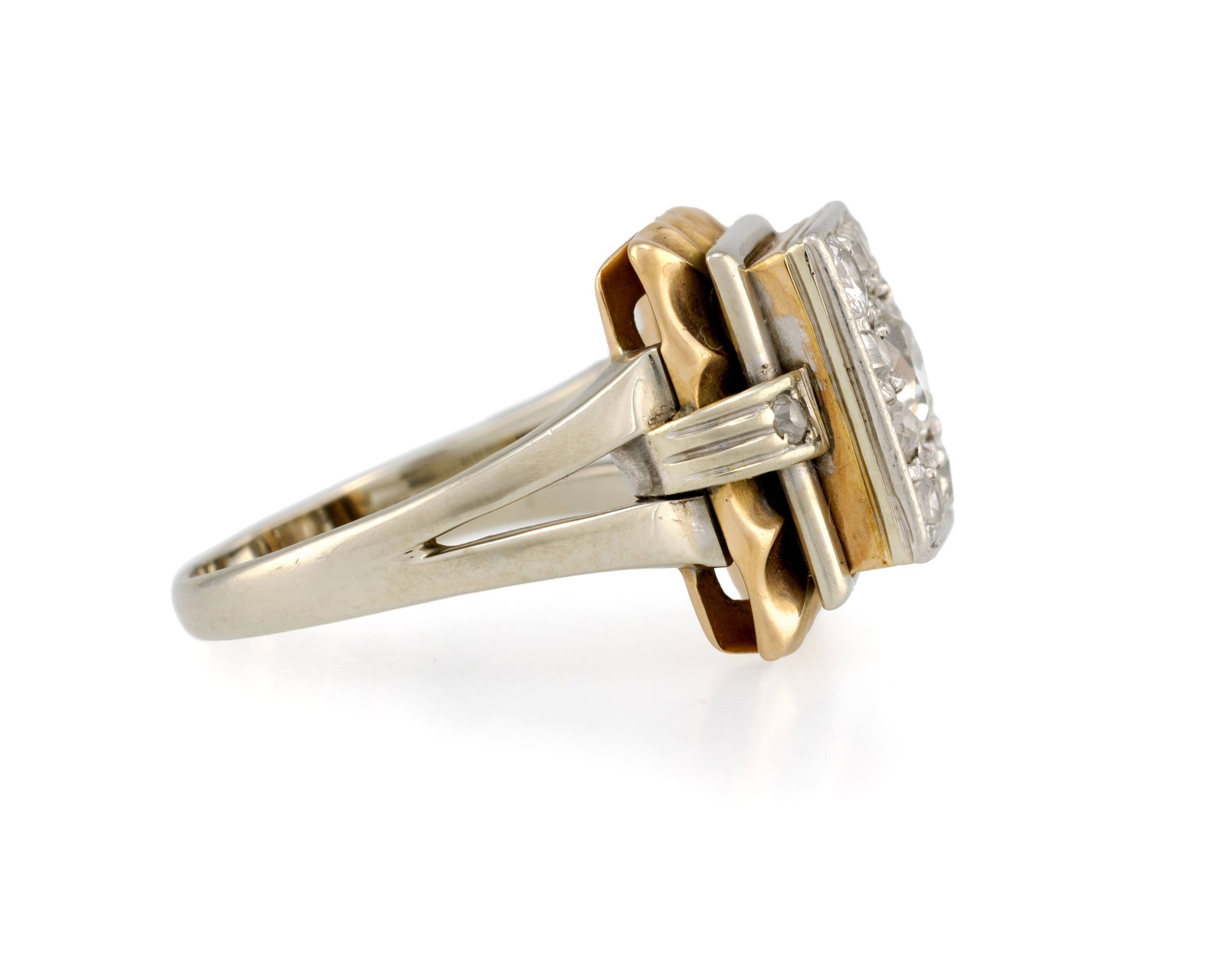 Bague années 1940-50 2 ors 585 formée d'un carré pavé de diamants taille ancienn - 2