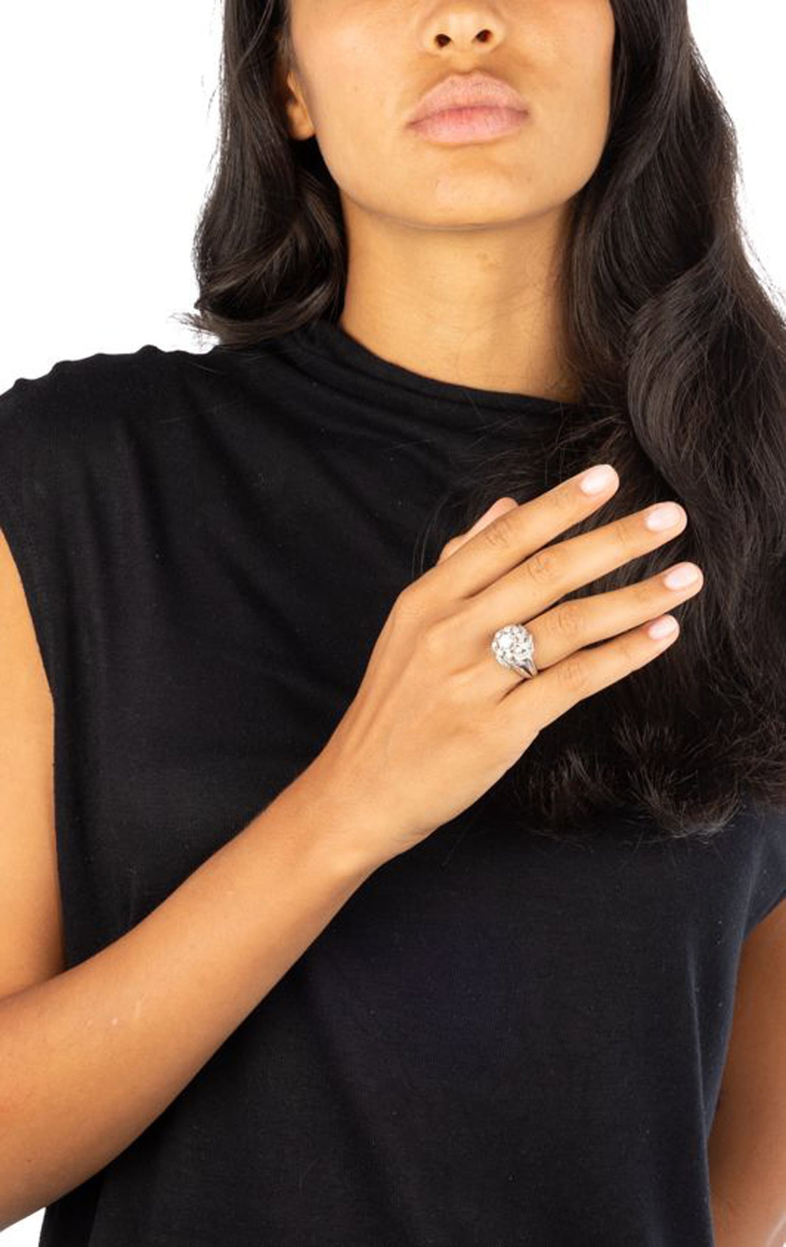 Bague or gris 750 sertie de diamants taille 8/8 et brillant dont un plus important au centre (env. 0 - 5