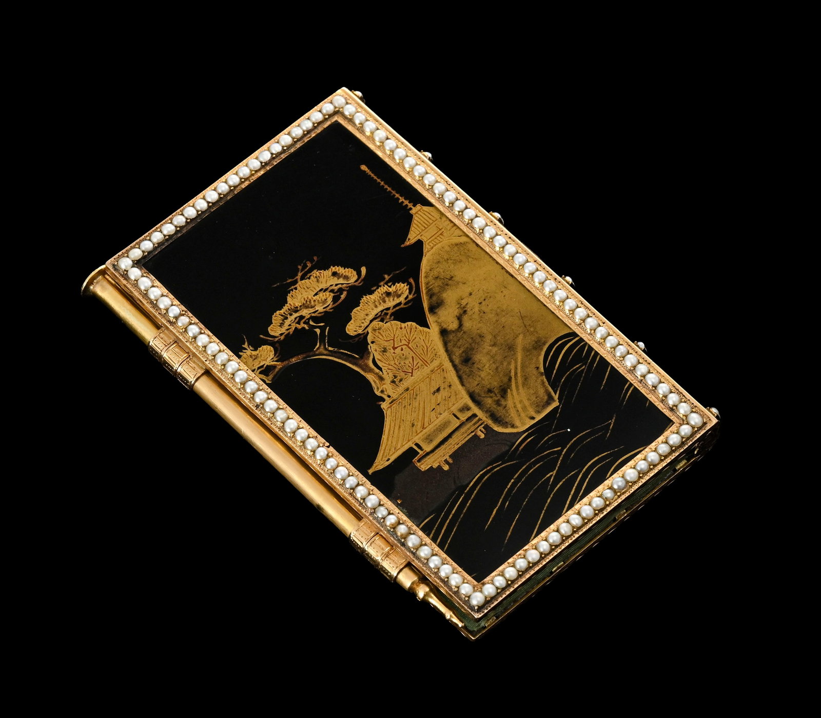Carnet ou aide-mémoire en or rose et laque, France XVIIIe s., Joseph-Etienne Ducroccey OU Jean  - 2