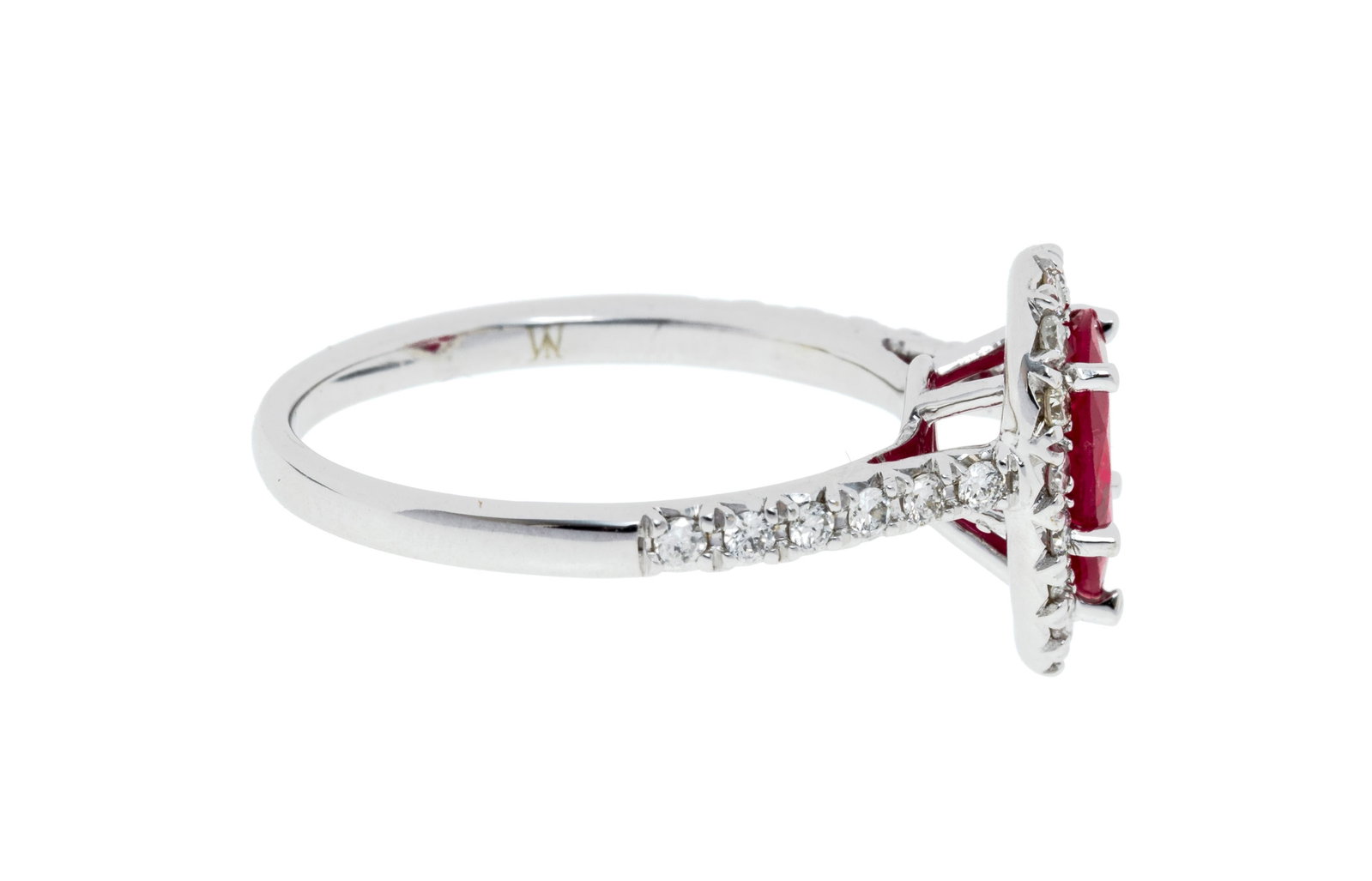 Bague or gris 750 sertie d'un rubis du Mozambique taille poire de 1.092 carat, chauffé, selon l - 2