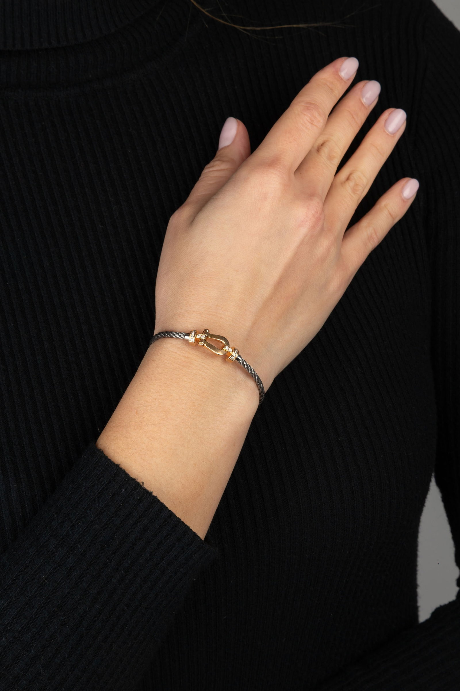 Fred, Force 10, centre de bracelet or rose 750 serti de diamants taille brillant avec ses deux cordo - 4