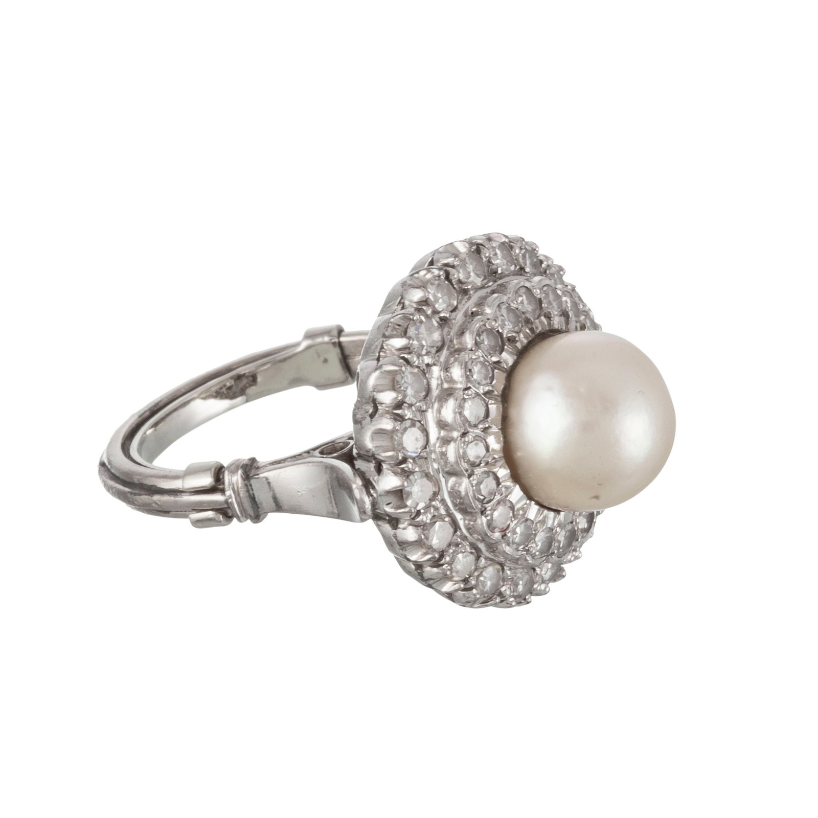 Bague or gris 750 et 585 ornée d'une perle (non testée) entourée de deux rangées - 2