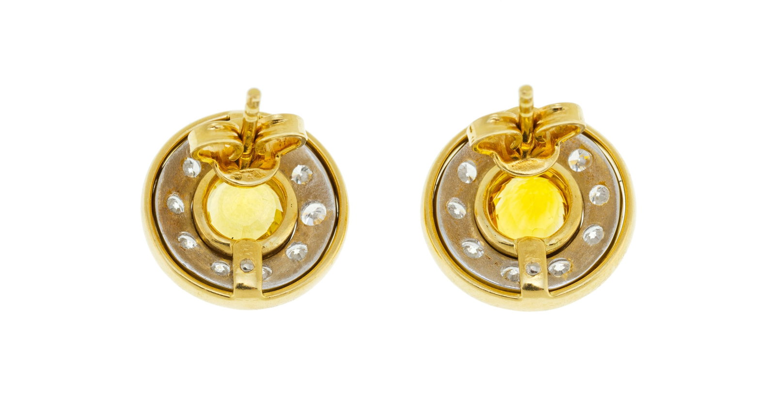 Paire de clous d'oreilles en ors 750 sertis de saphirs jaunes entourés de diamants taille brill - 3