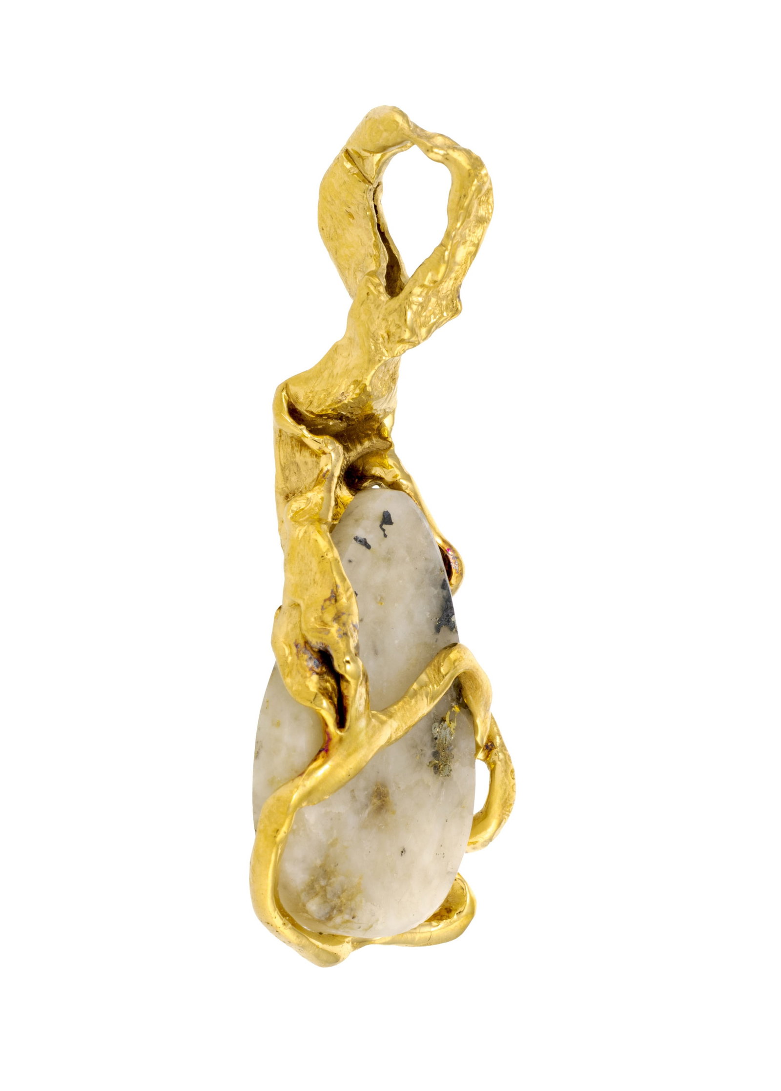 Gilbert Albert, pendentif or 750 froissé enserrant une goutte de quartz aurifère, sign - 2